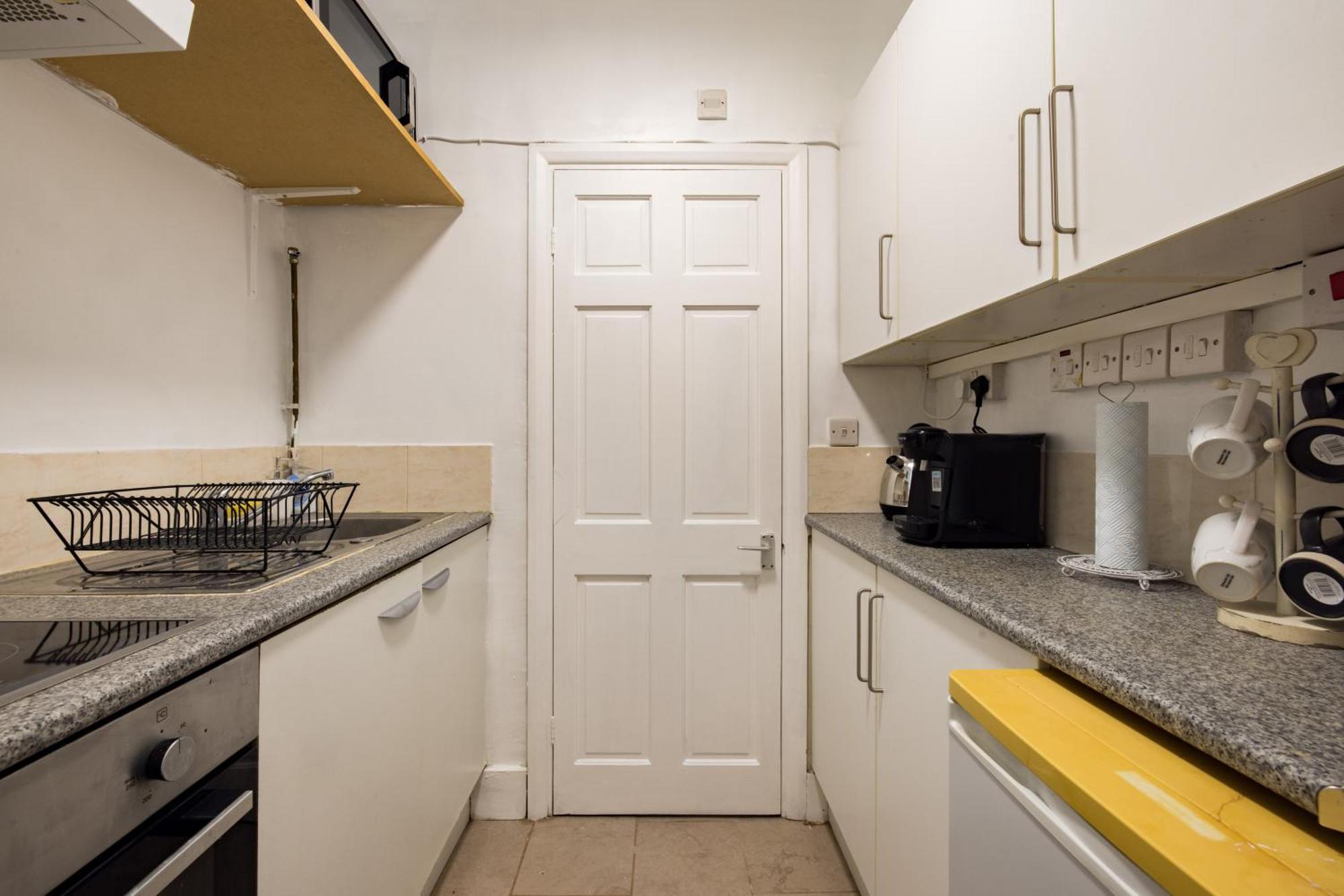 1bd Near Olympic Park, East Apartment *