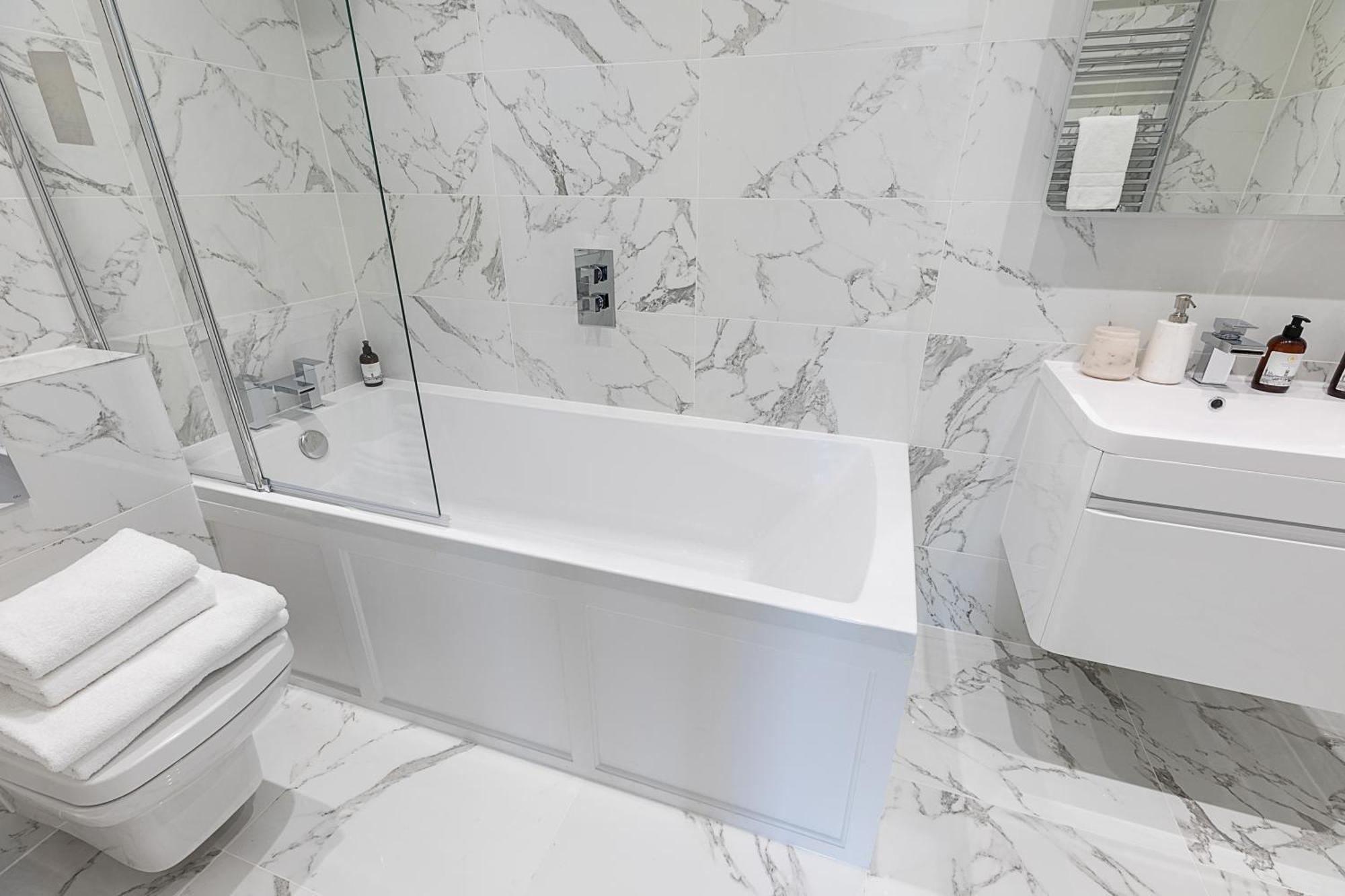 Apartment Astonishing Flats Near Mayfair & Piccadilly Circus London
