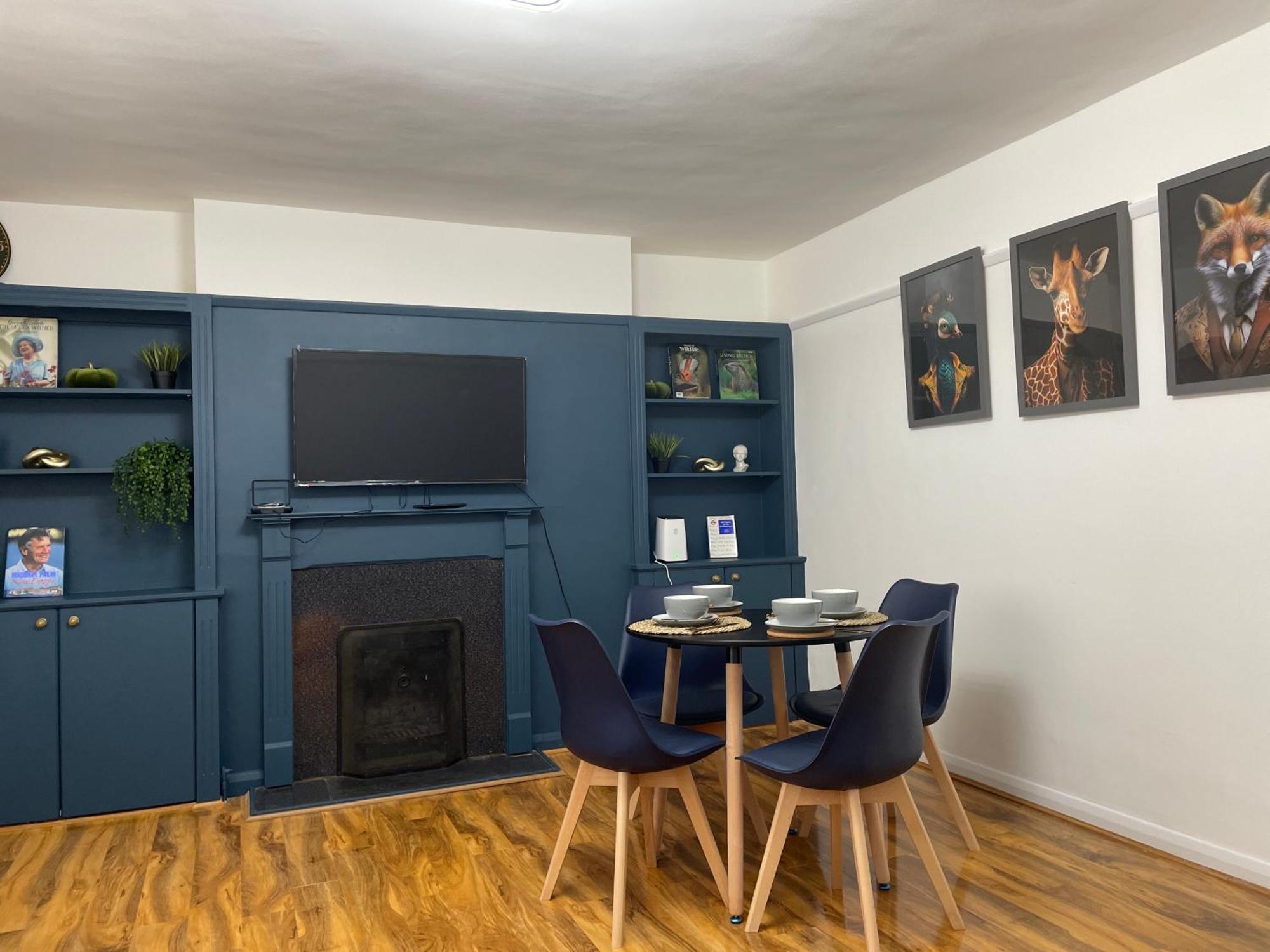 Elegant 2 Bedroom Flat In Chiswick Near Tube Stations Appartement Londres