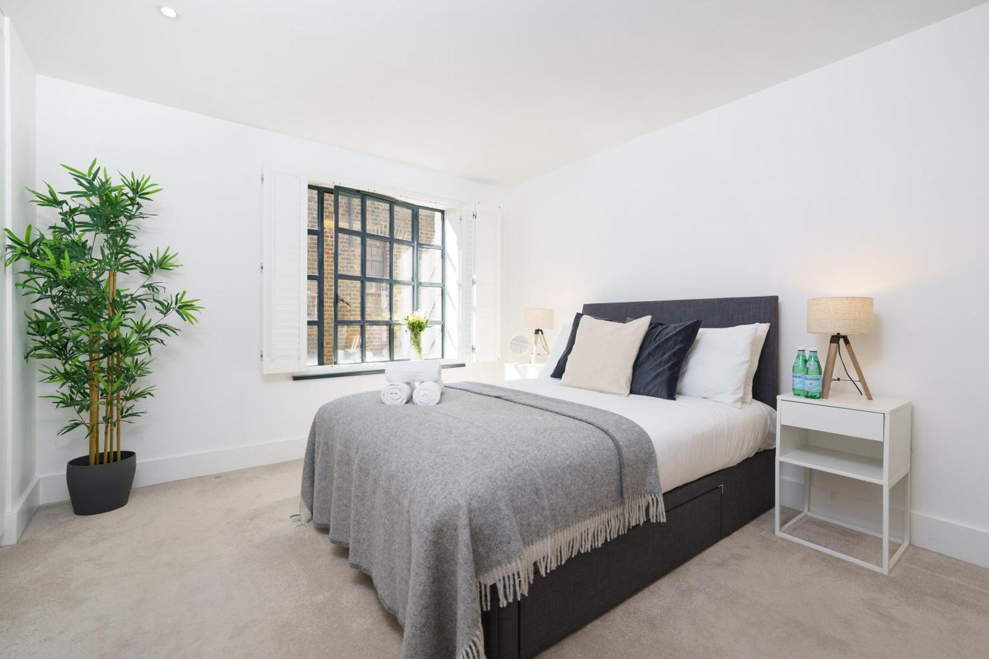 Trafalgar Sq 1 Bedr, 3 Beds Sleeps 6 Londra