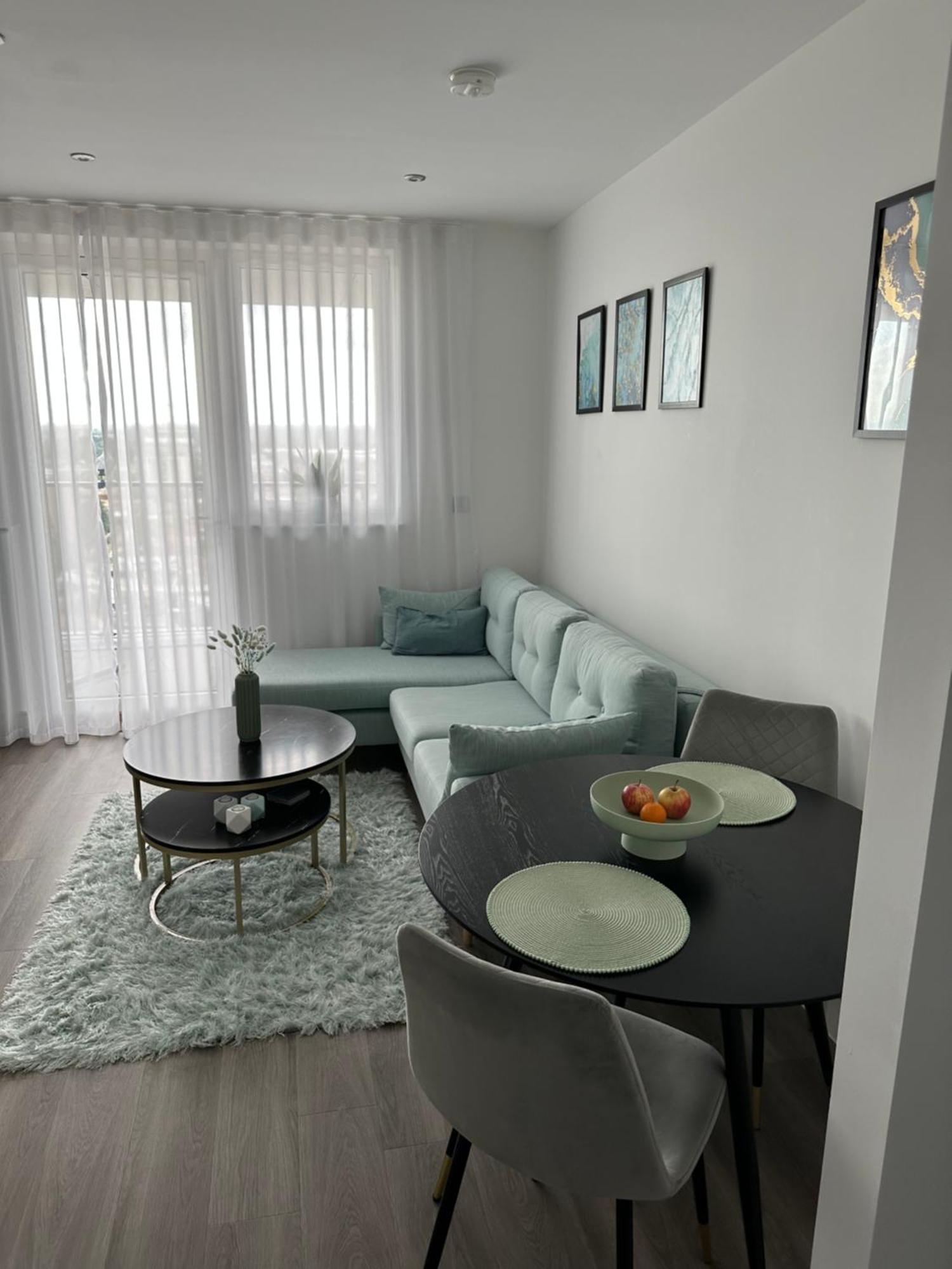 Lejlighed Stunning One-bedroom Apartment- Next To Tube Station- Sleeps 3 *