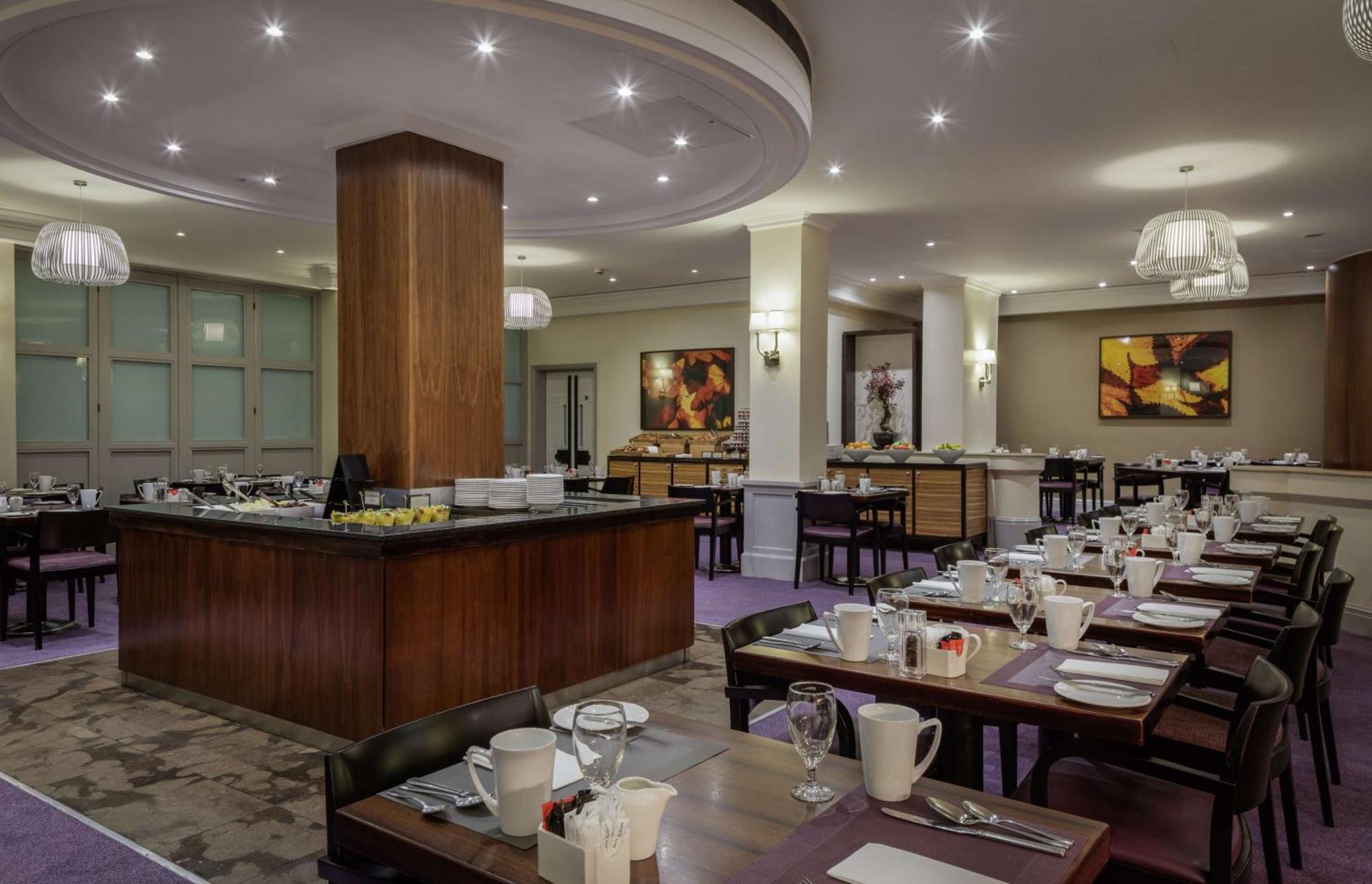 Hilton Euston 4* Londra