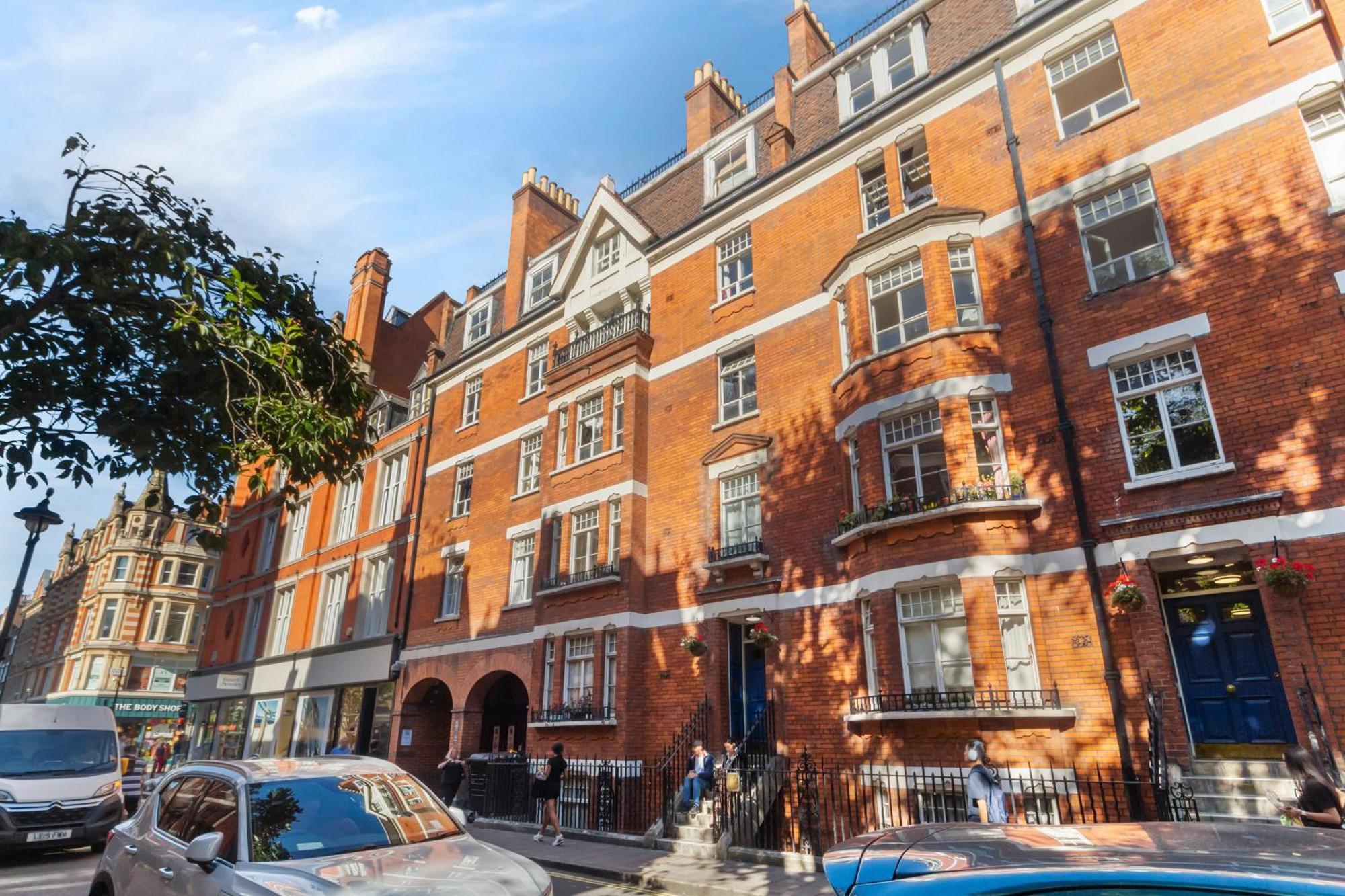 Cosy 2-bedroom In Mayfair 8cb - 4th Floor No Elevator Leilighet *