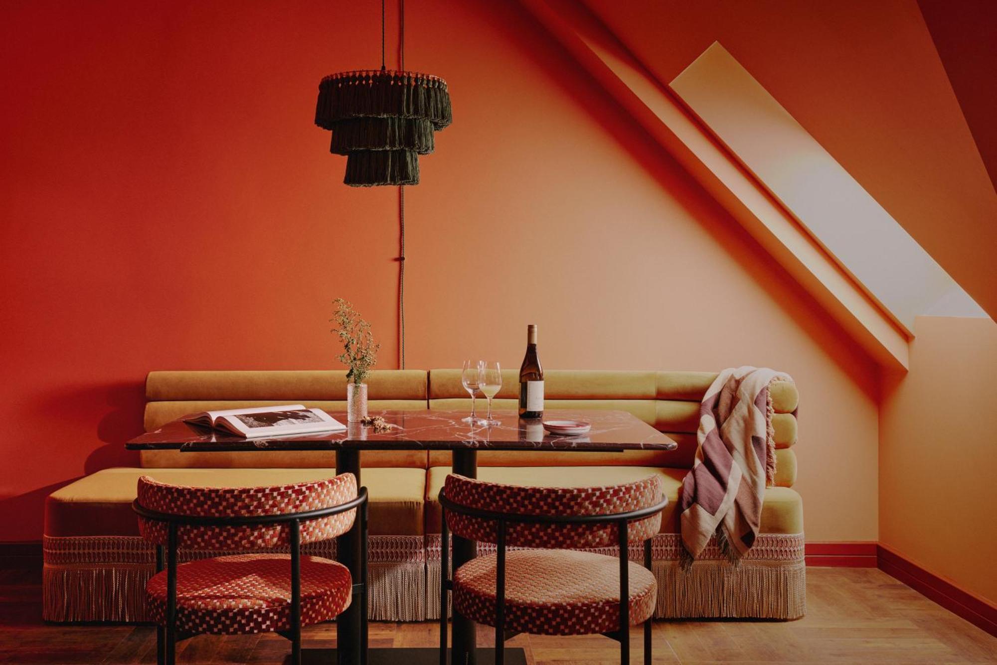 Ember Locke Kensington Hotel Londra