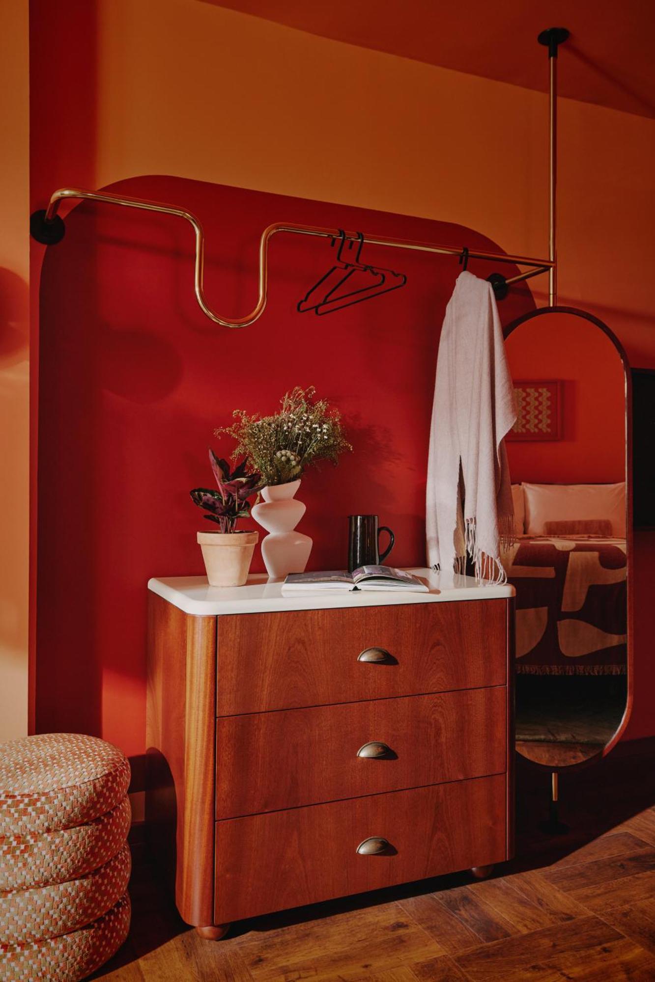 Ember Locke Kensington Hotel 4*