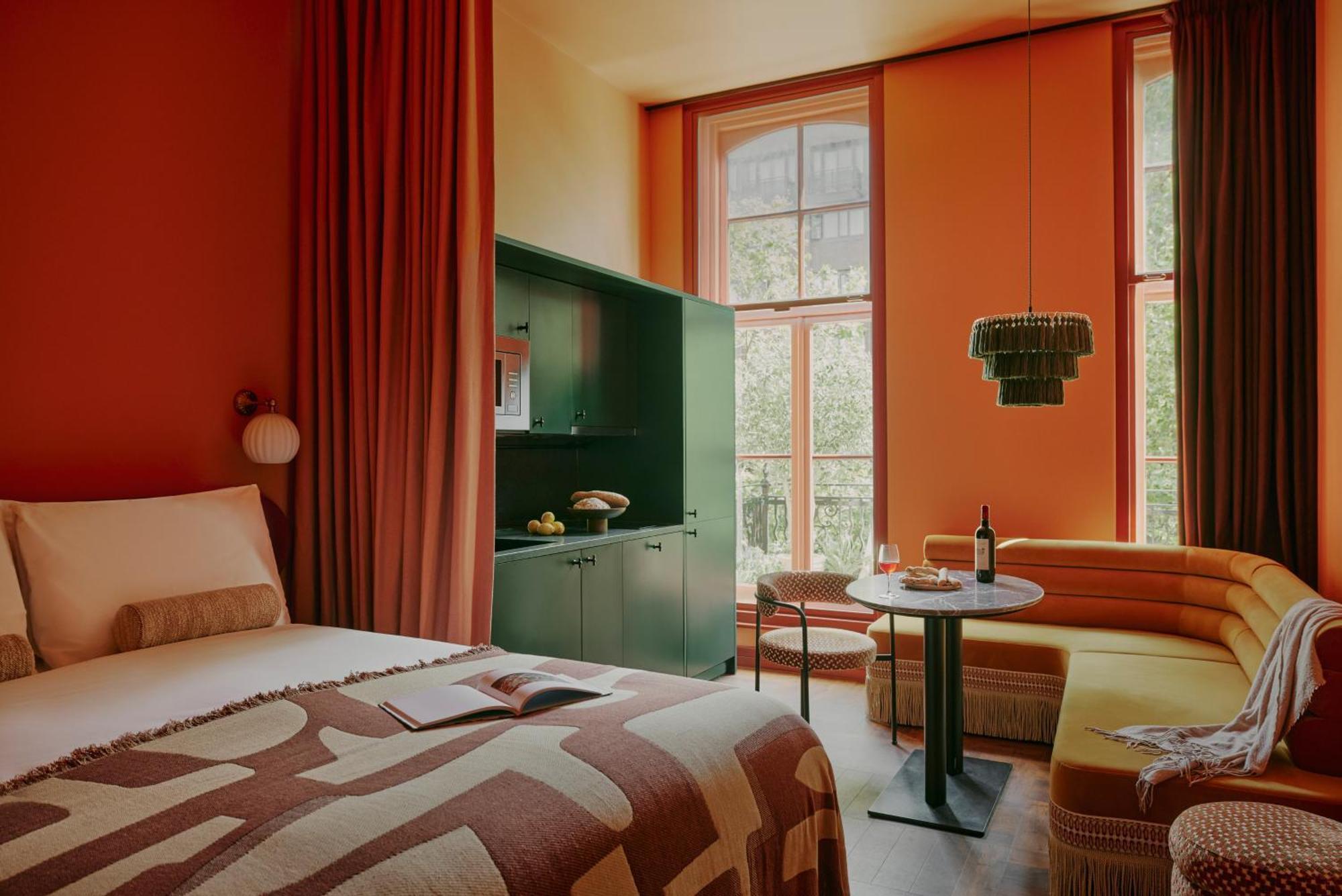 Hotel Ember Locke Kensington