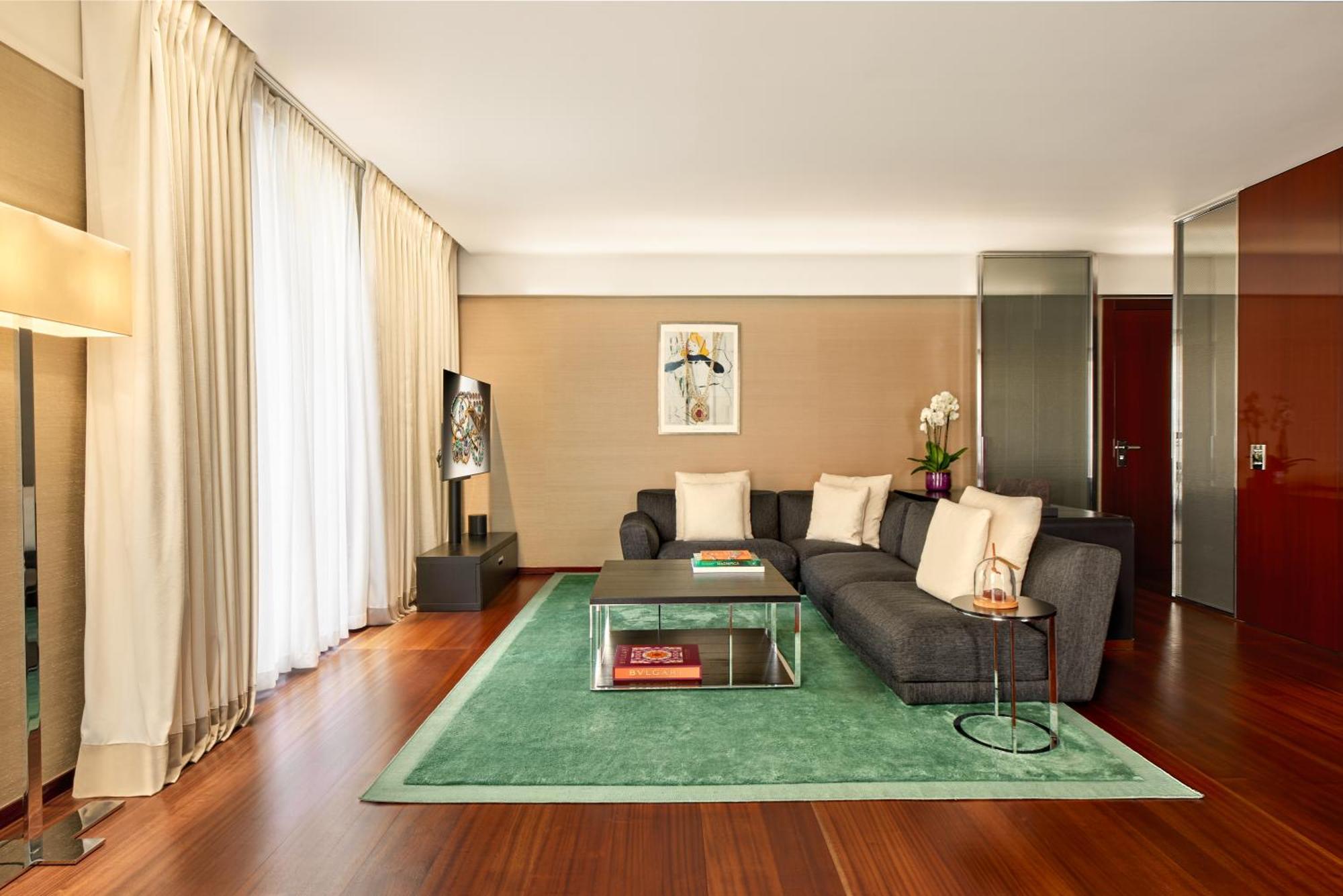 Hotel Bulgari Hotel, 5*