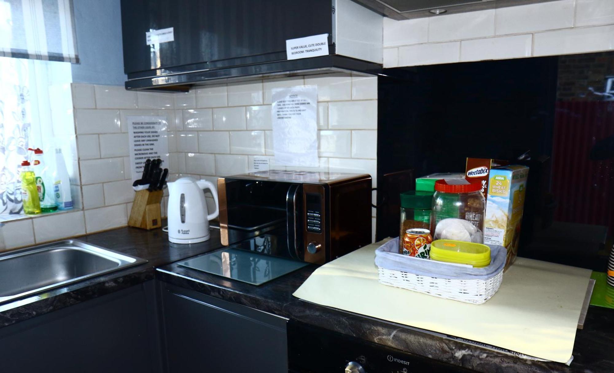 Cozy Or In Townhouse Fast Links To Central Accommodatie bij particulieren