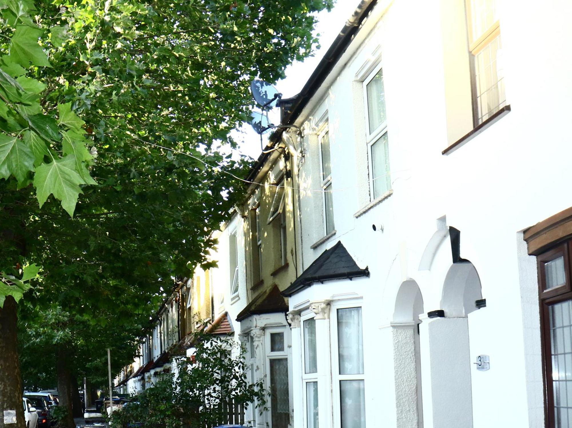 Cozy Or In Townhouse Fast Links To Central * Londen