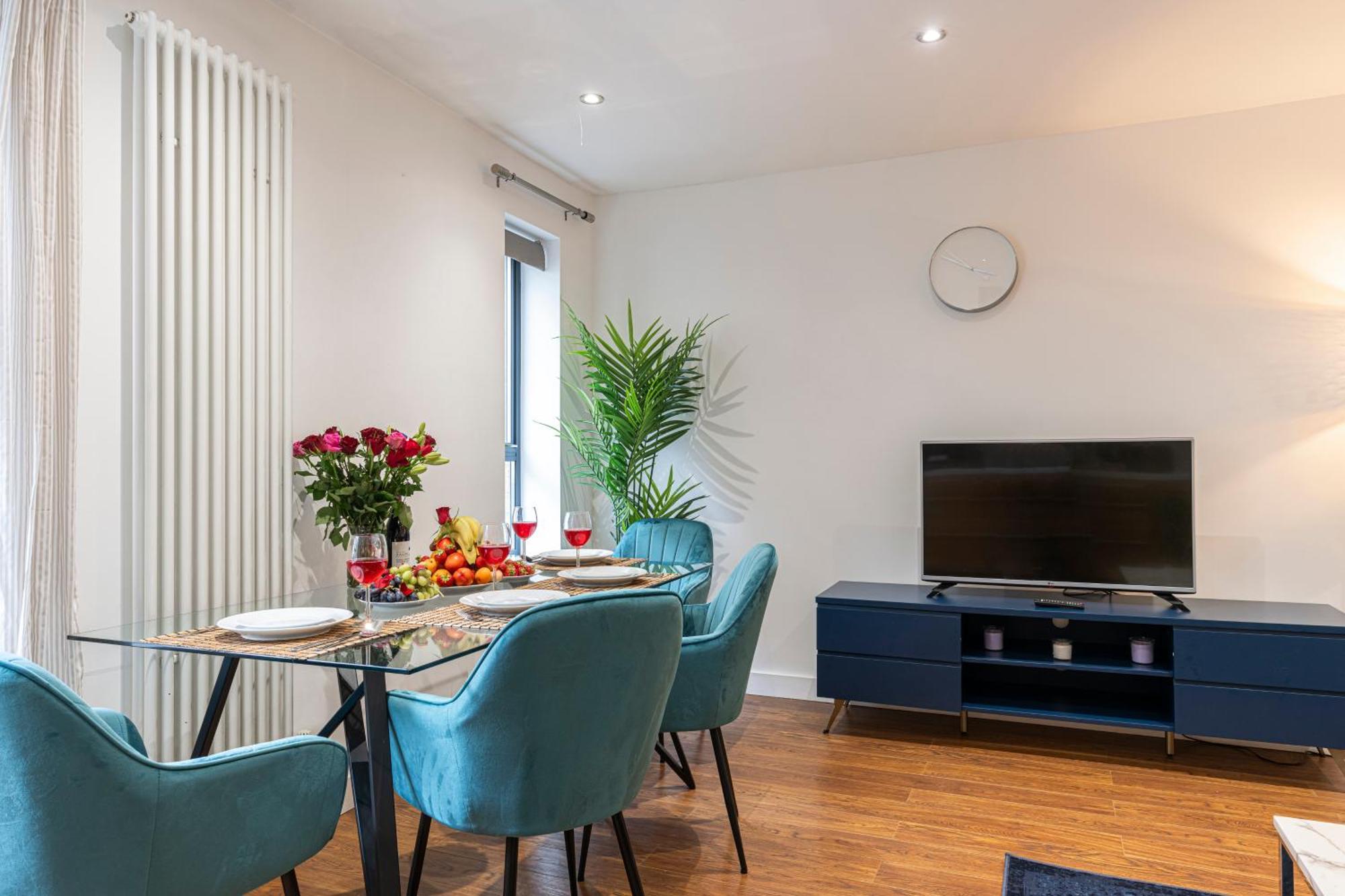 Kensington & Chelsea Apartment