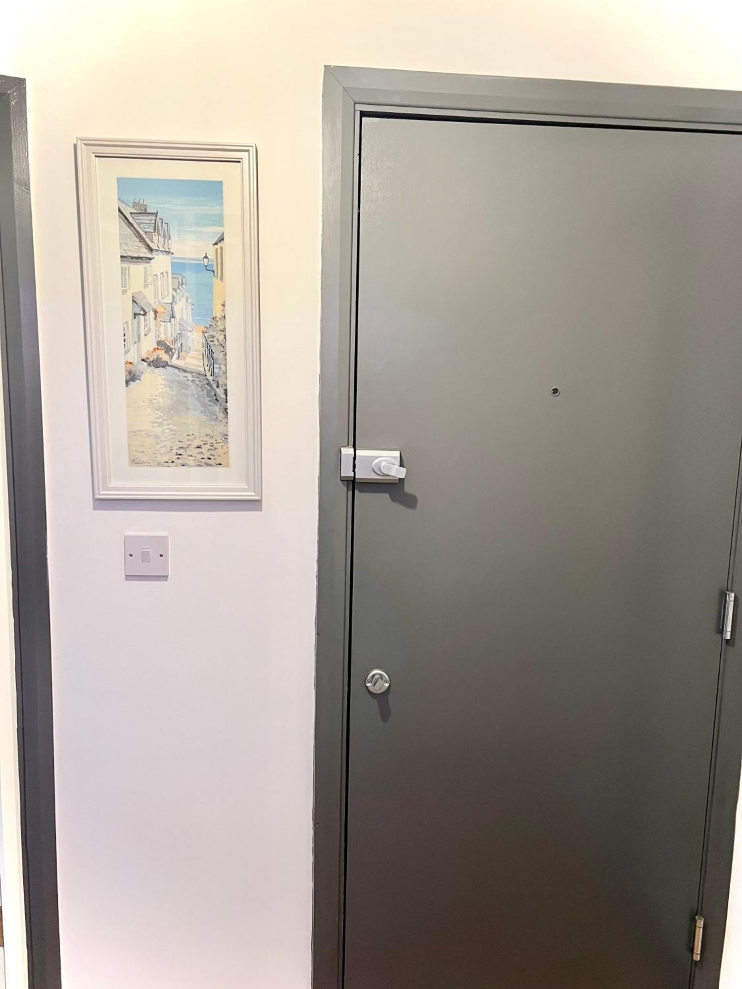 White Chapel Holiday 2 Bedroom Londen