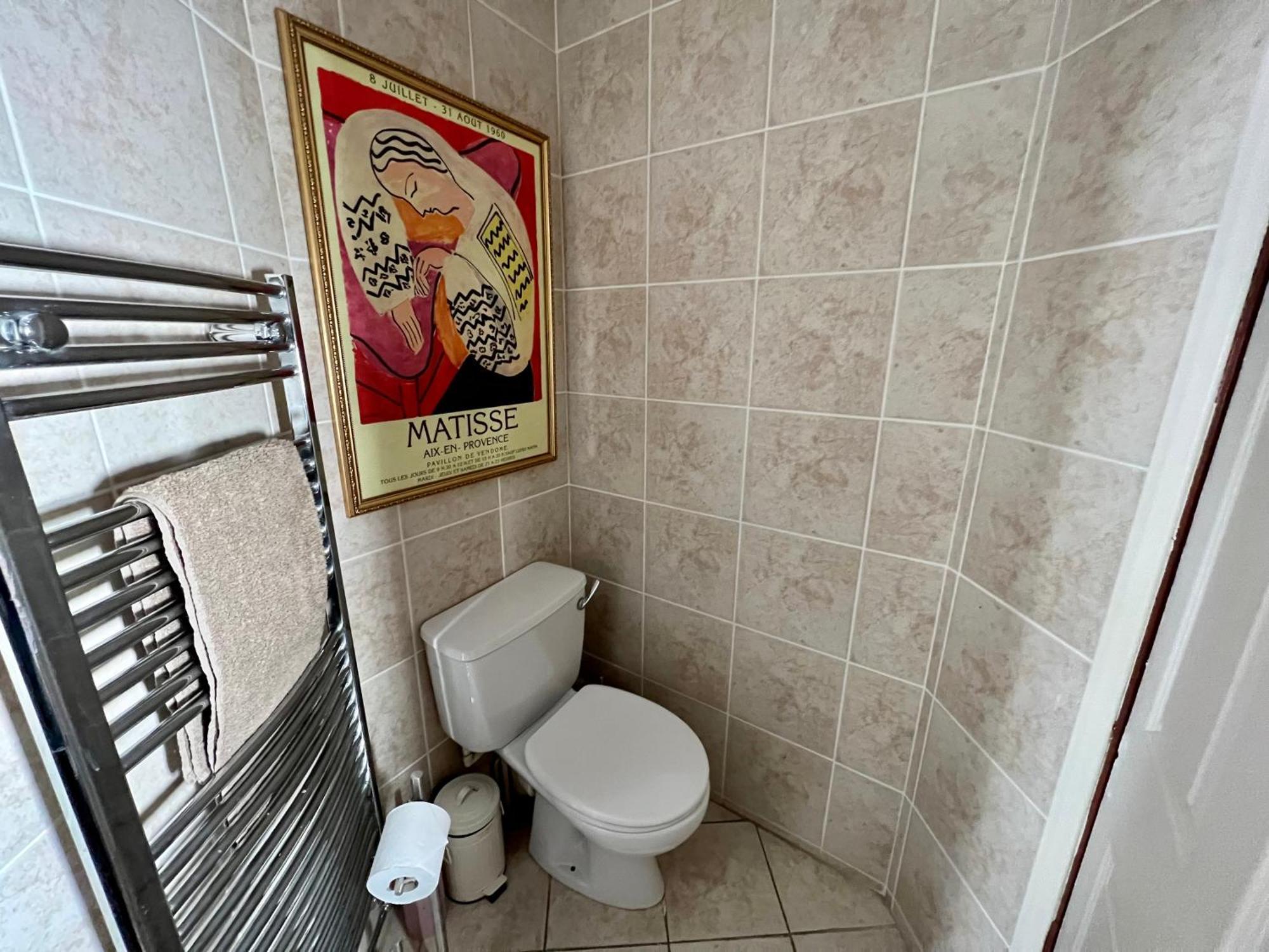 Central Hideout Apartment *