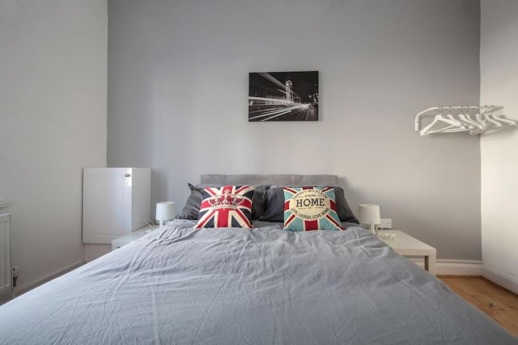 Large Modern Spacious House 6 Bedrooms 5 Bathrooms Feriehus *