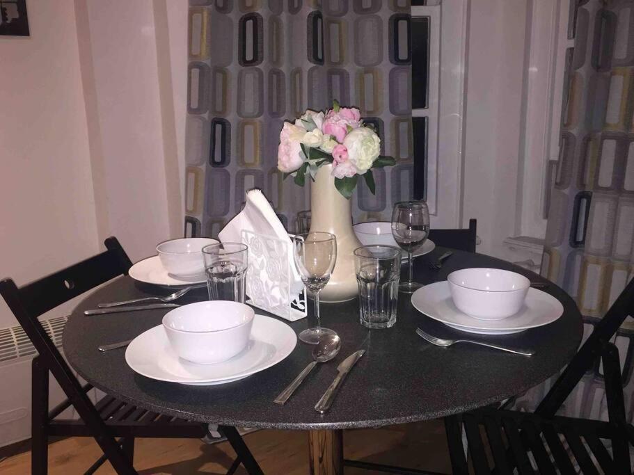 Stunning 3 Bedroom In Leilighet London