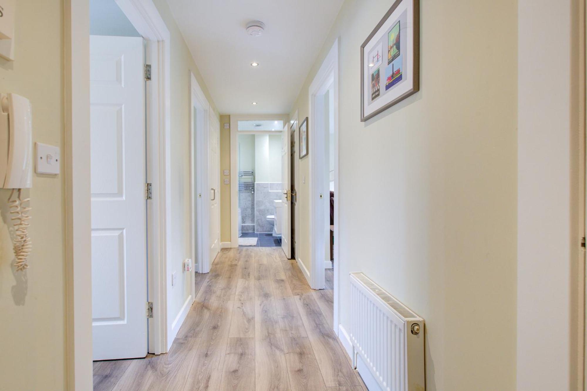 Spacious & Modern 2 Bed Sleeps 5 In Walthamstow Appartement *