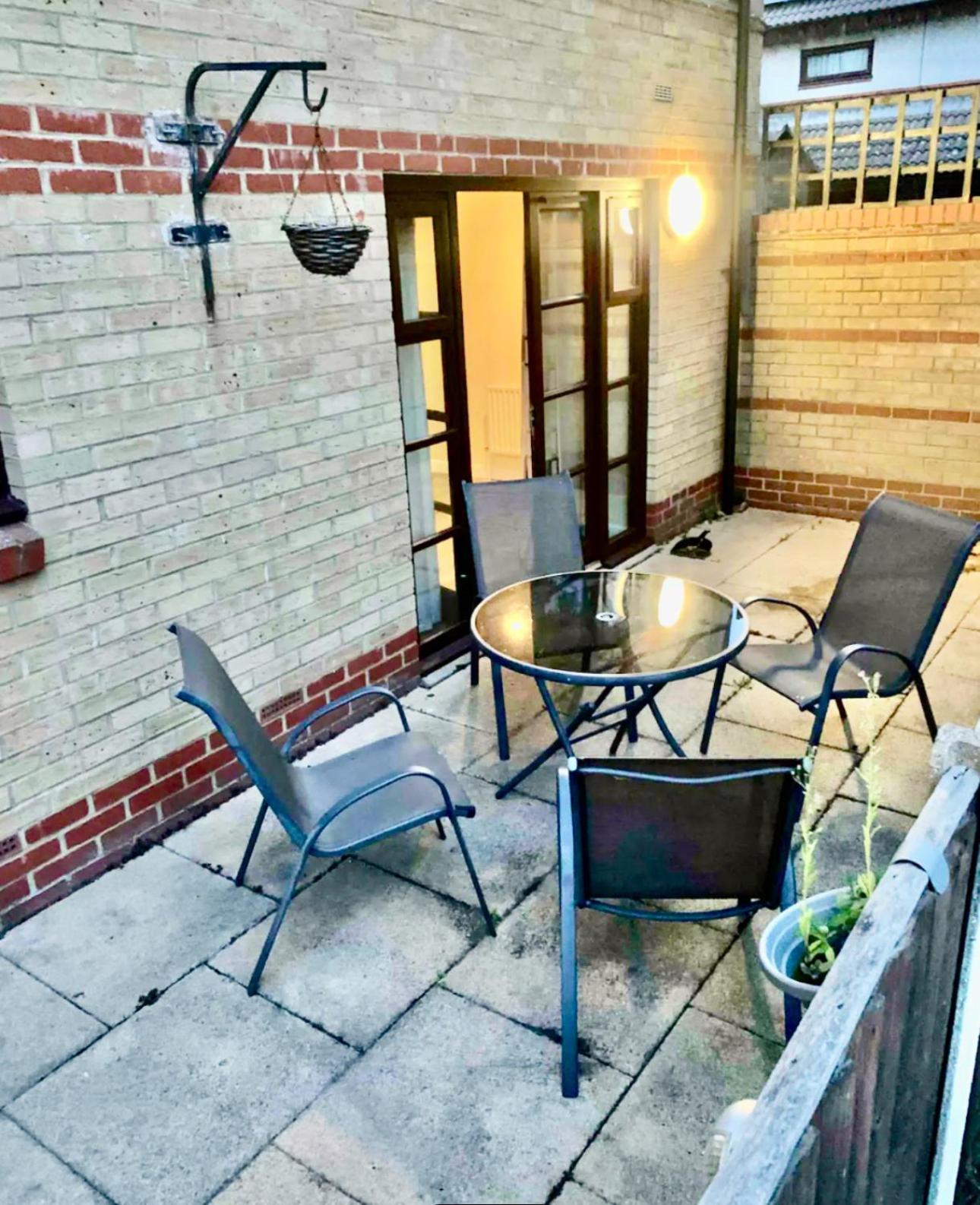Spacious & Modern 2 Bed Sleeps 5 In Walthamstow Appartement Londres