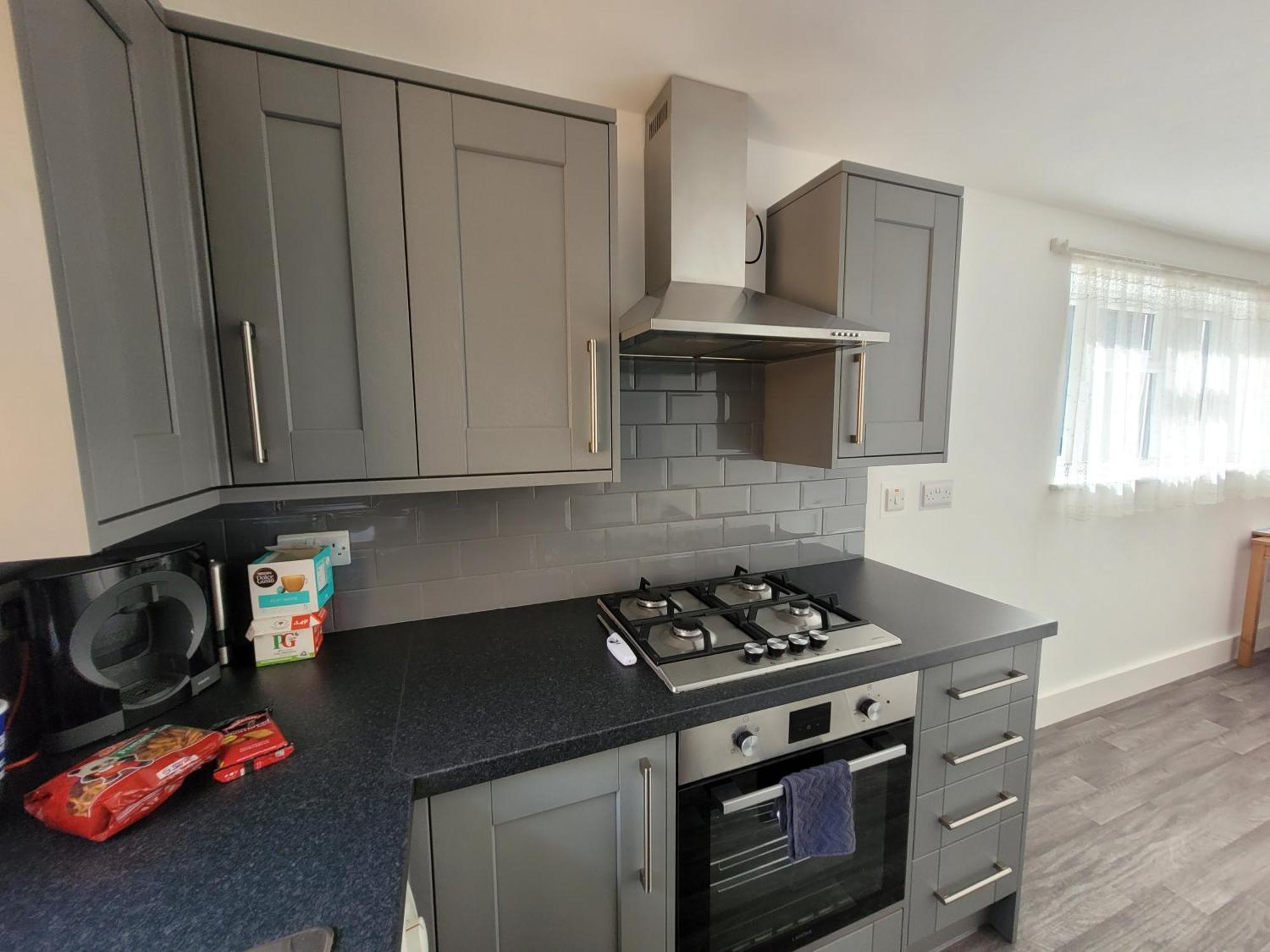 Ferienhaus Lovely 2-bed Fully Refurbished House In London