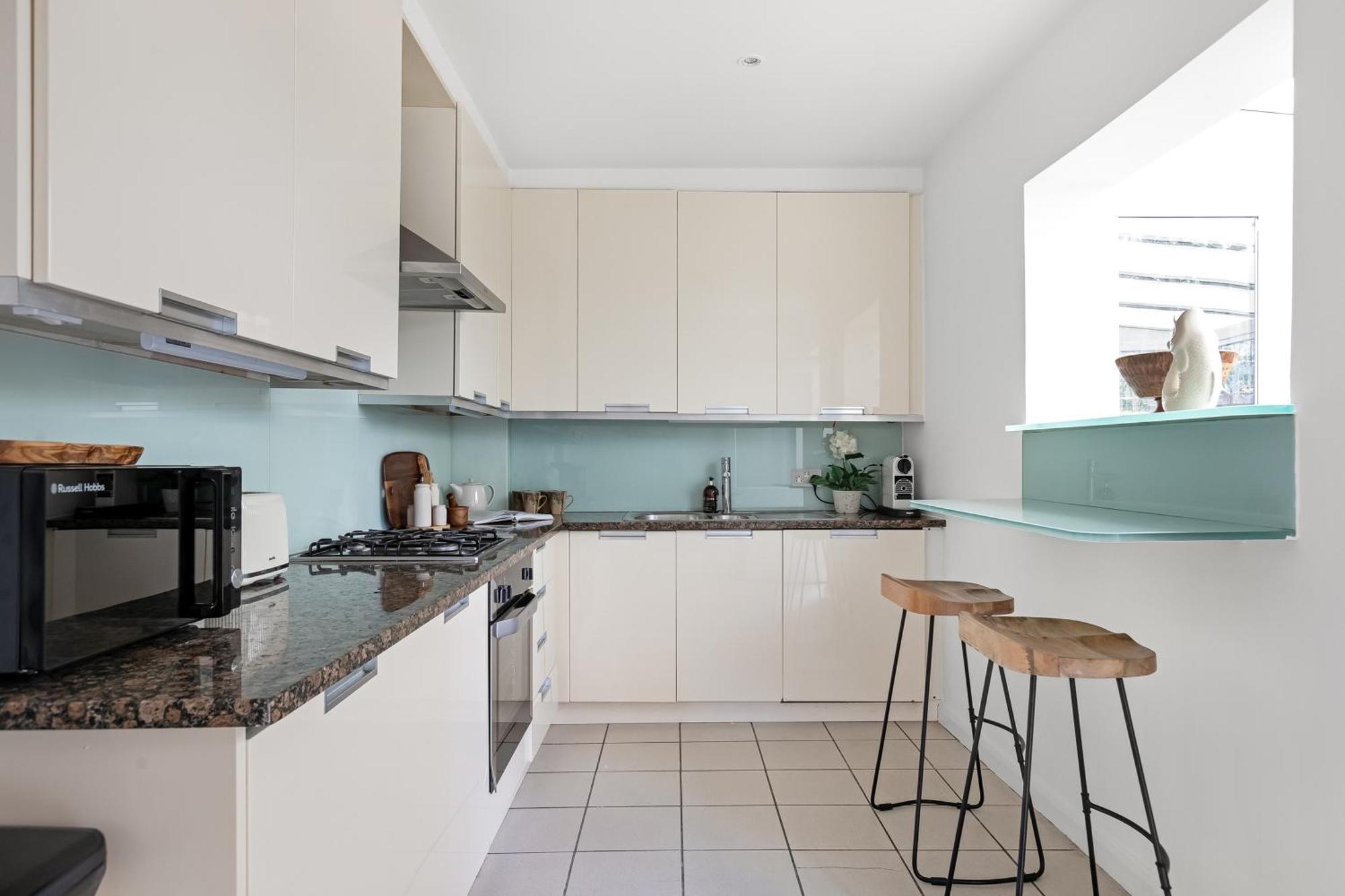 Appartement Stylish 2 Bed 2 Bath - Private Garden