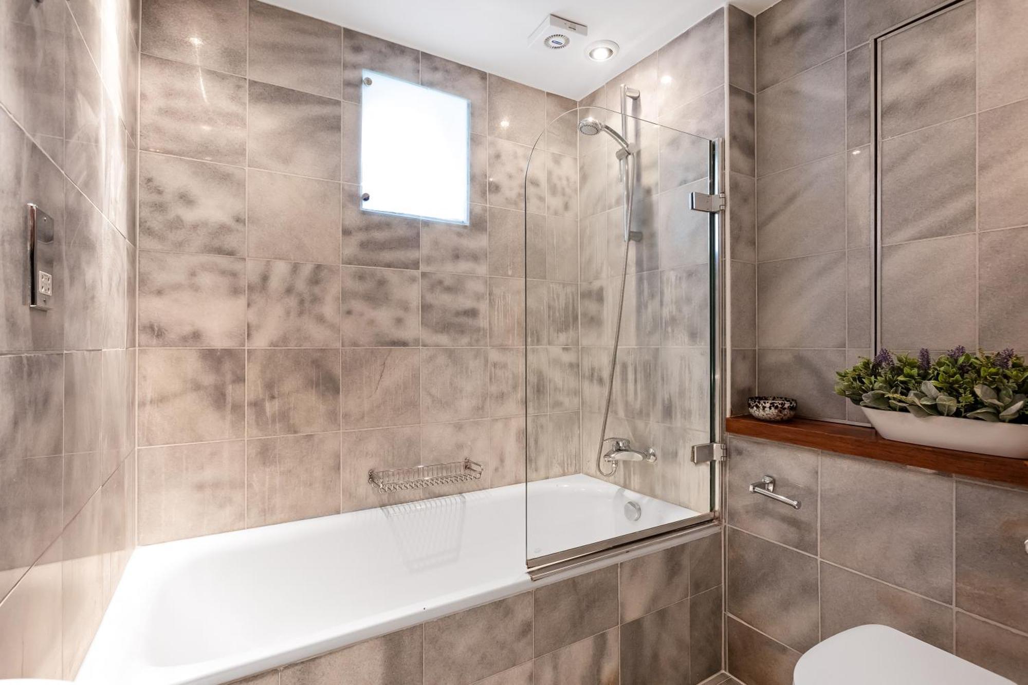 Appartement Stylish 2 Bed 2 Bath - Private Garden *
