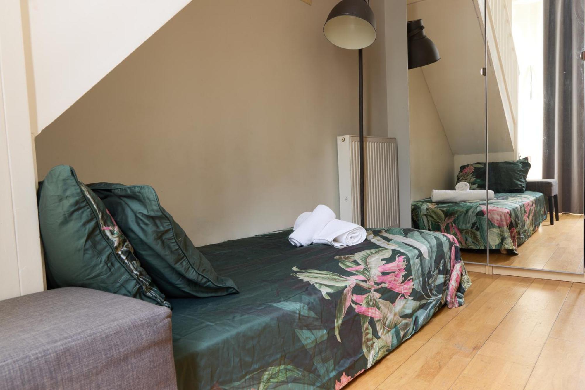 Charming 1-bed In * London