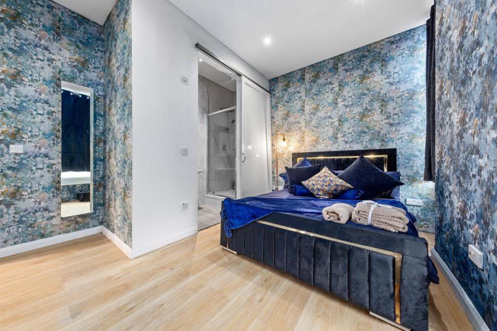 Two Bedroom Flat Right Opposite To Harrods Kb15 Leilighet *