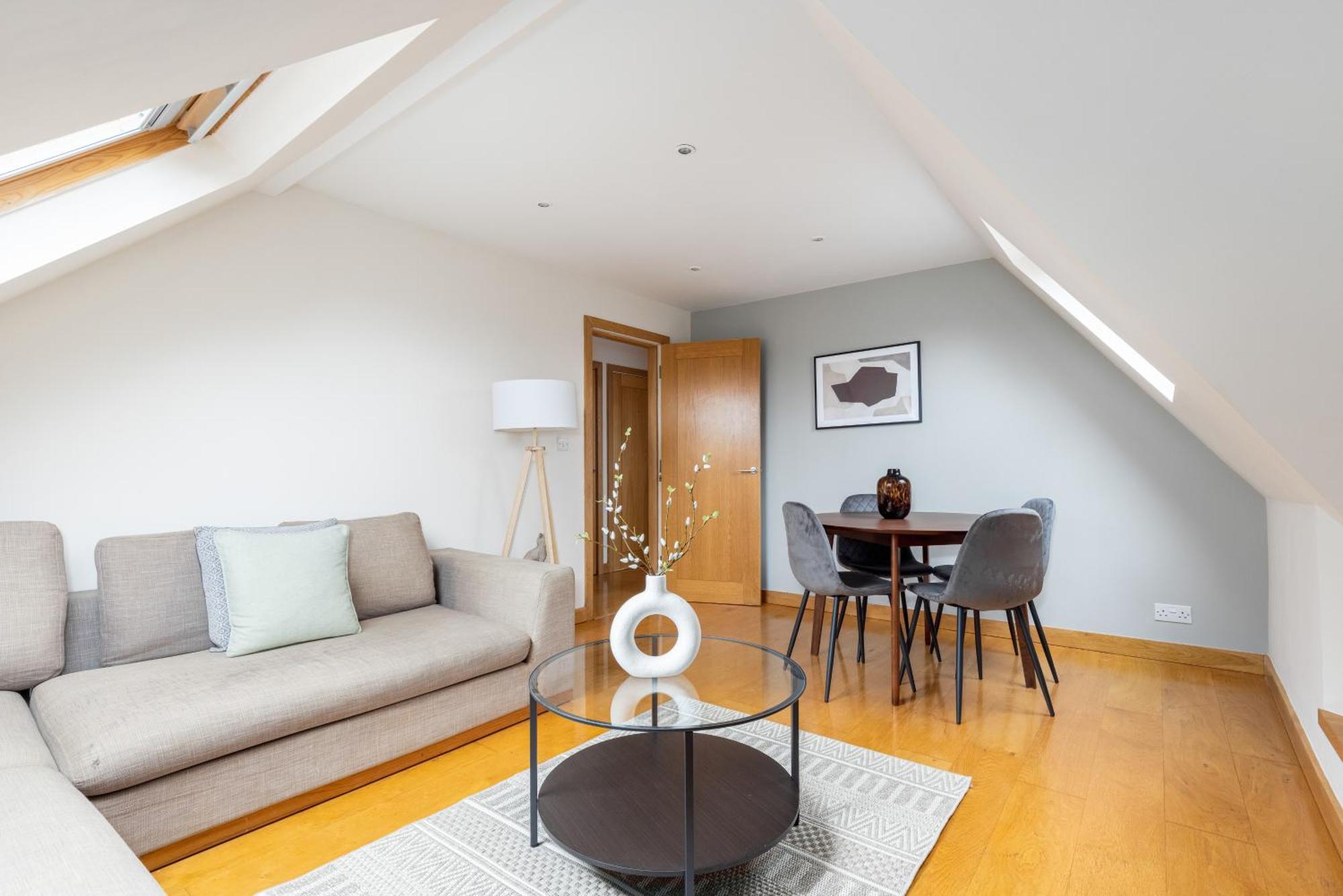 Leilighet The Acton Collection London