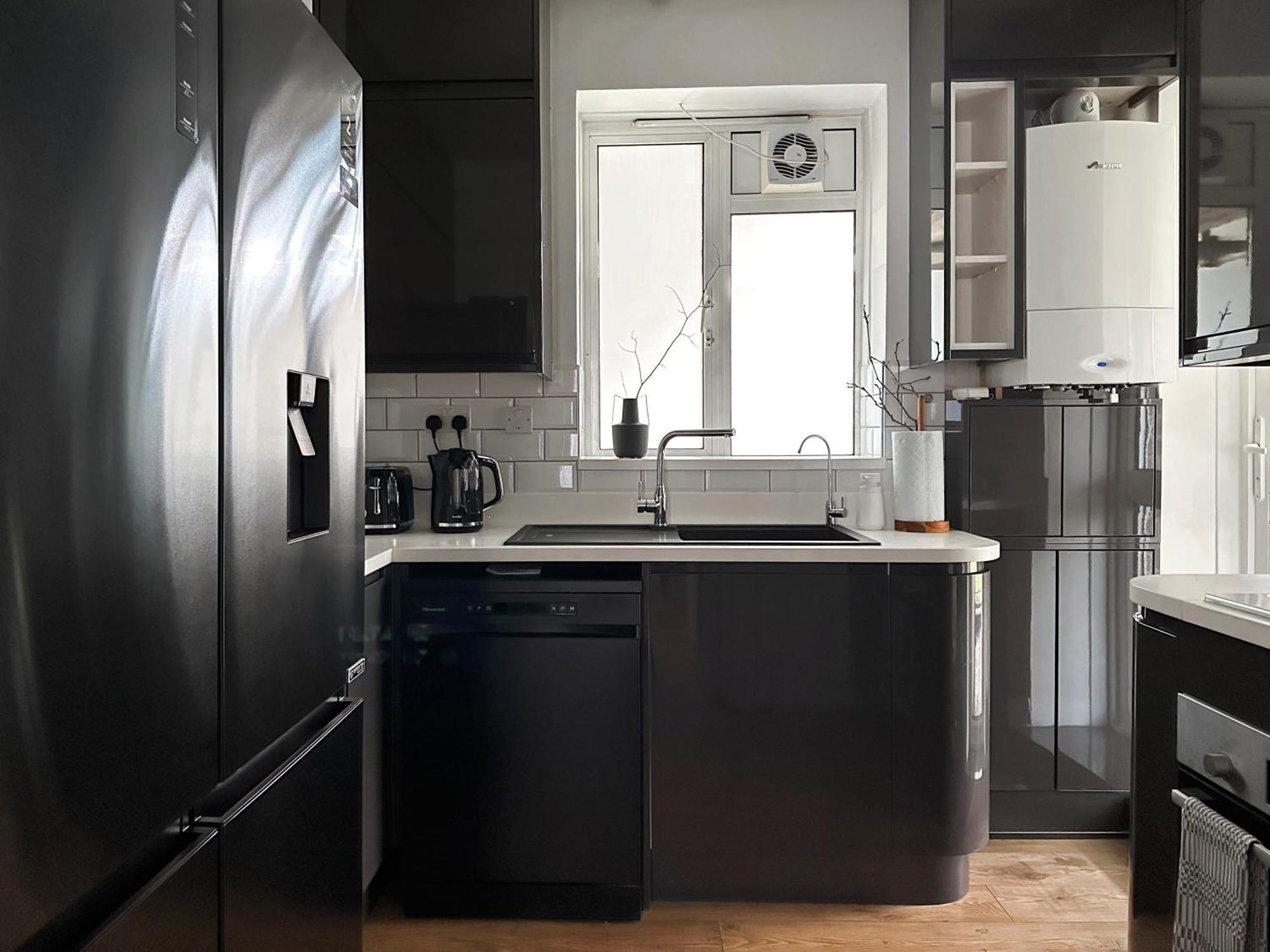 2-br Flat With Style And Comfort In St John's Wood * Londen