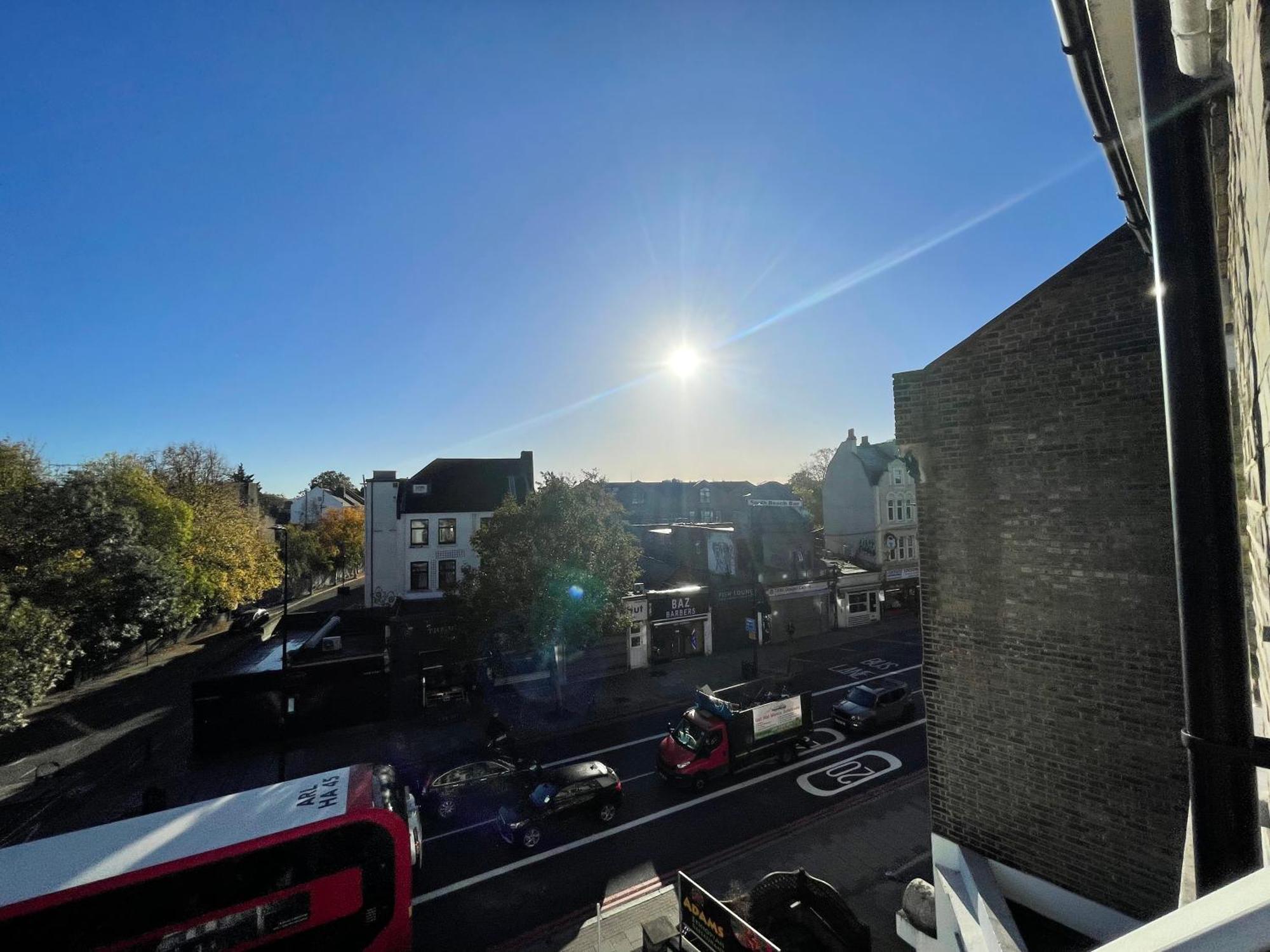 Brixton Sunny Single Apartment