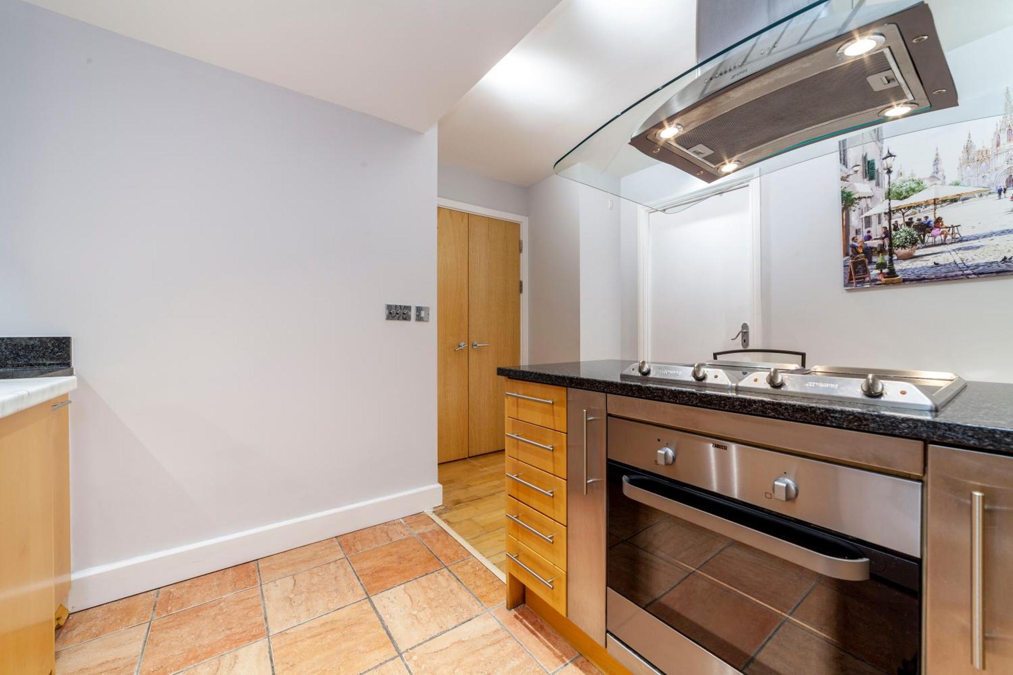 Leilighet Comfy 2br Flat W Balcony In Canary Wharf *