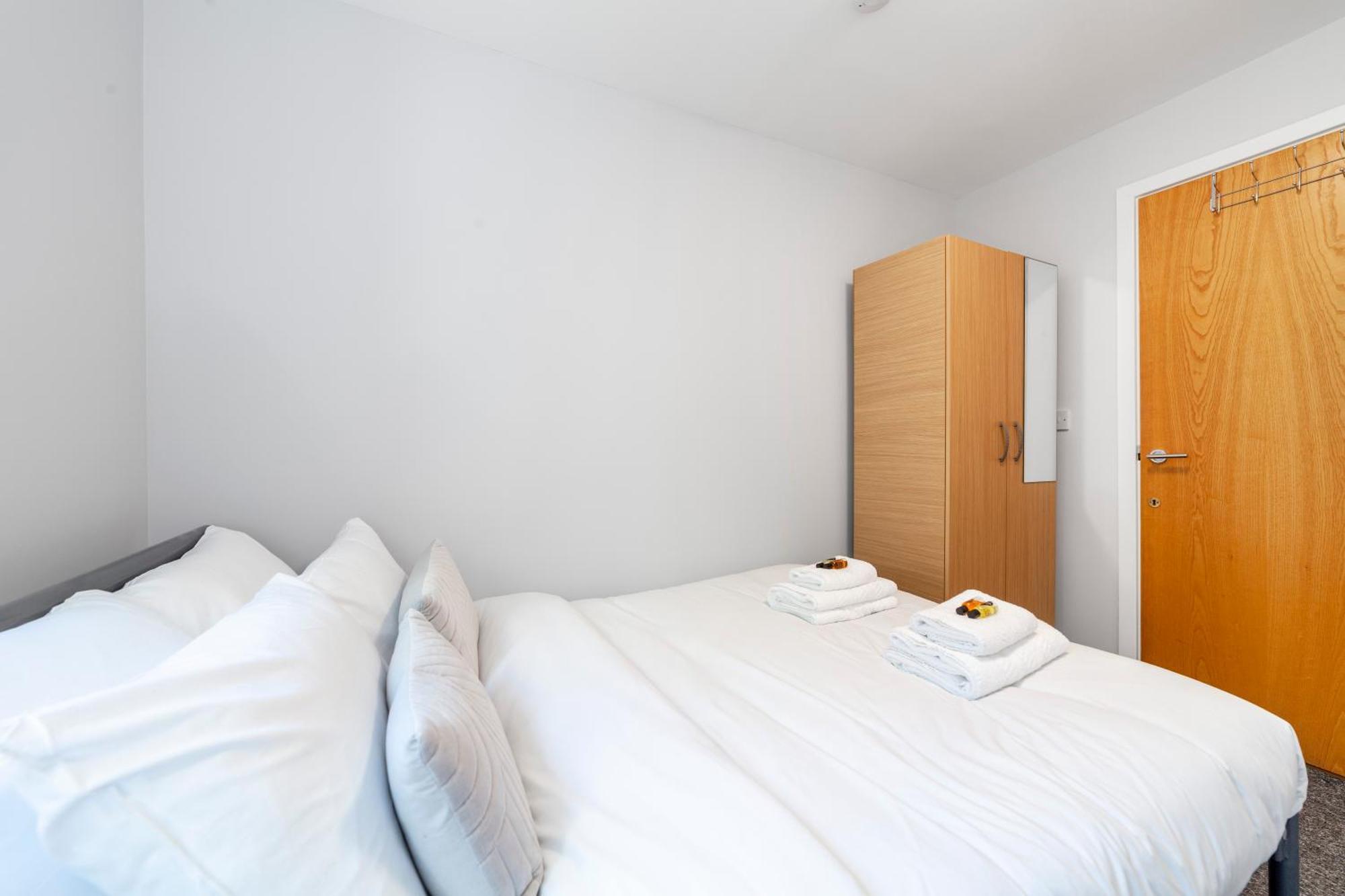 Comfy 2br Flat W Balcony In Canary Wharf Leilighet