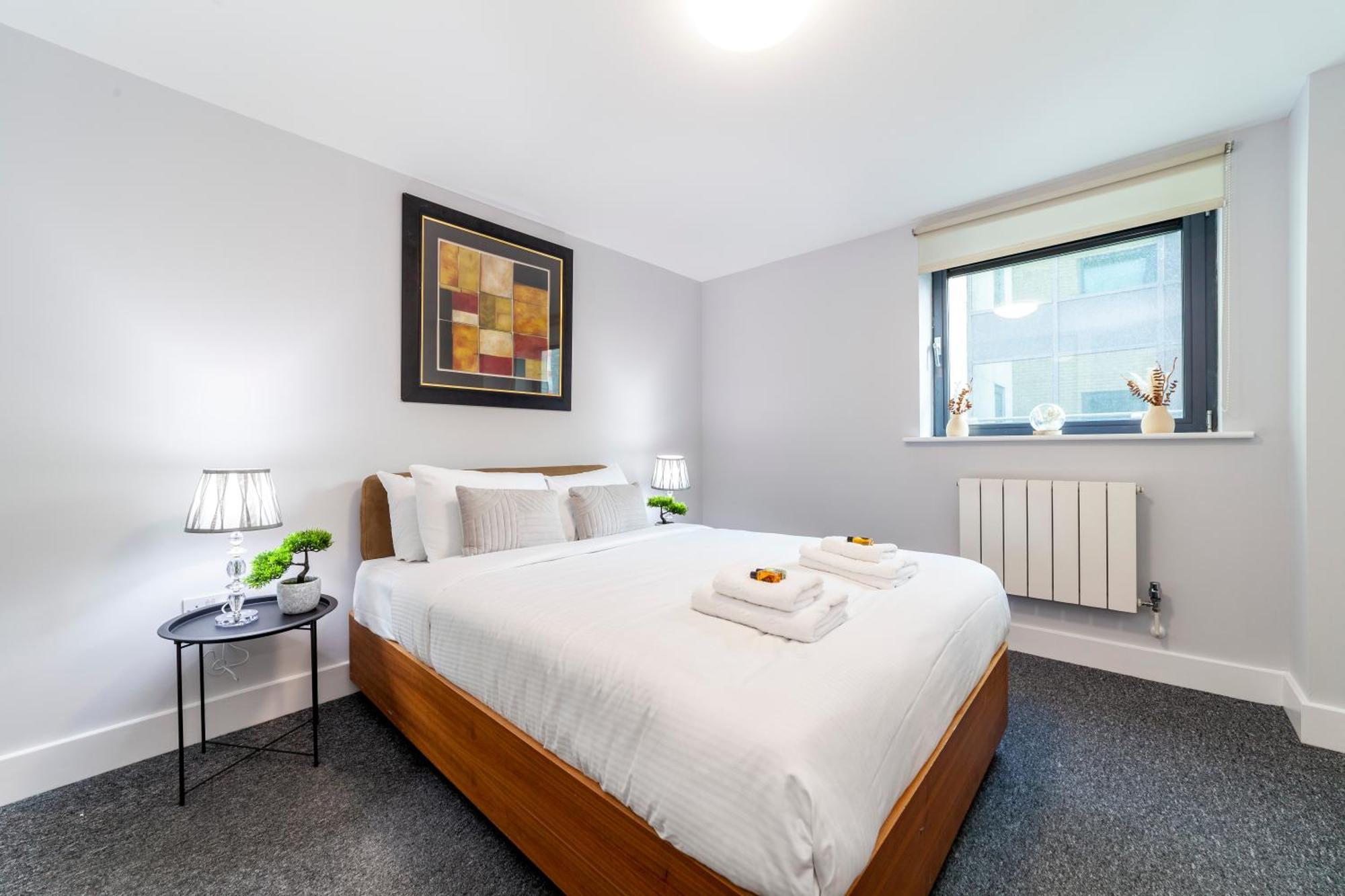 Leilighet Comfy 2br Flat W Balcony In Canary Wharf London