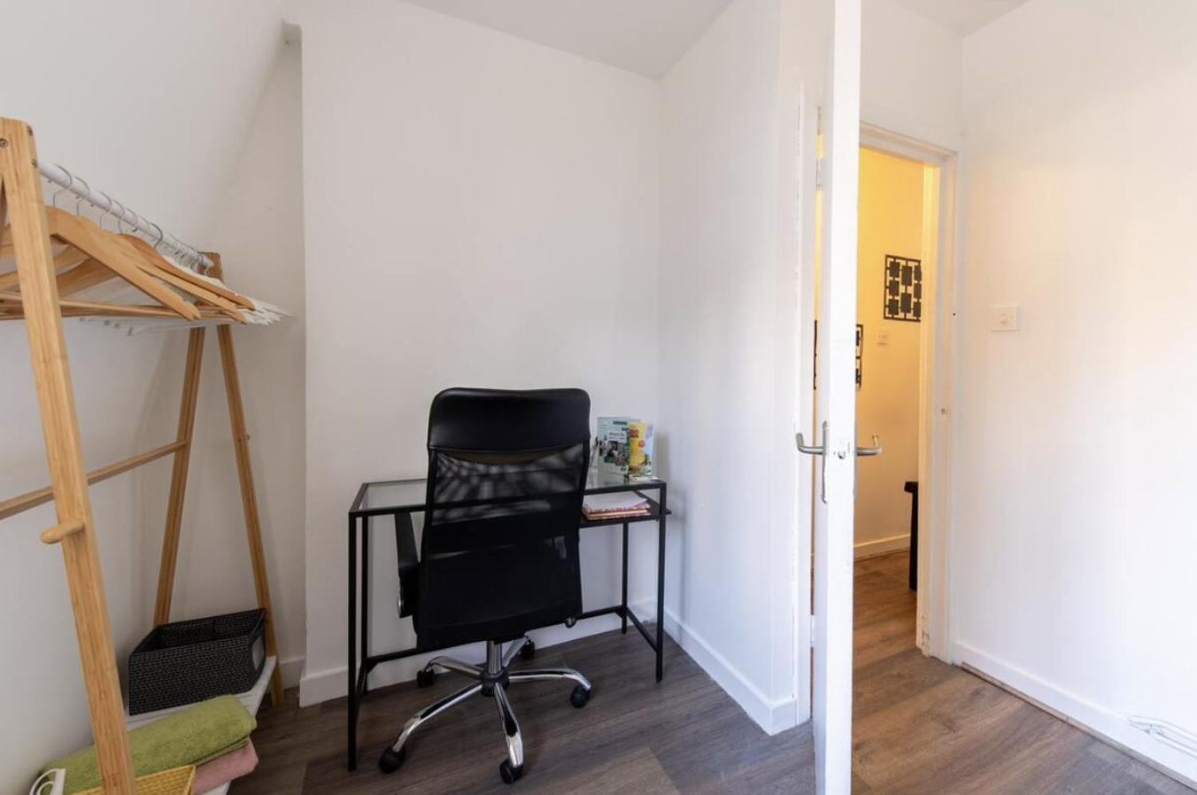 Lägenhet Private Bedroom In Euston