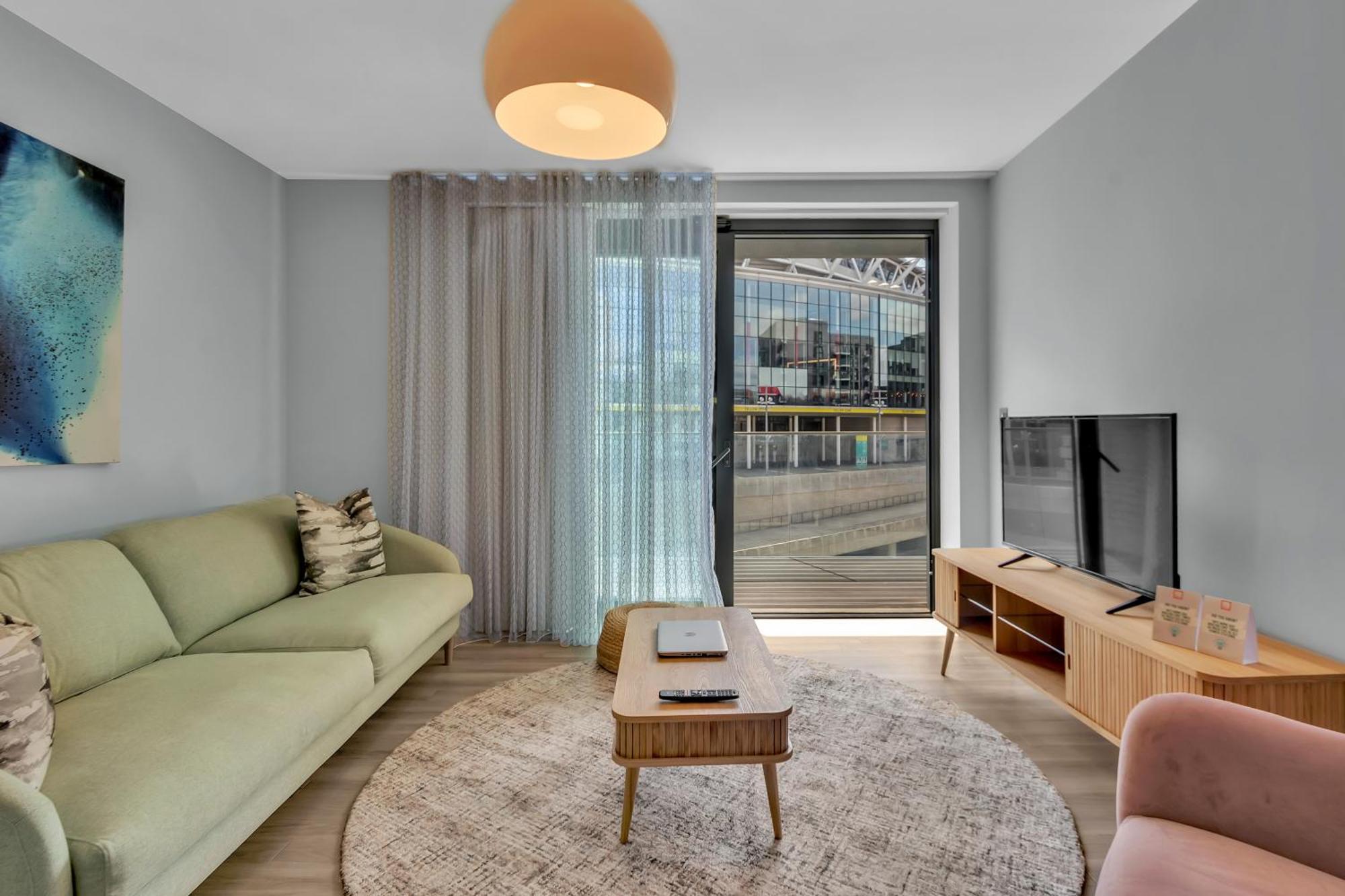 Mysquare Spacious Two Bedroom At Wembley Park * Londra