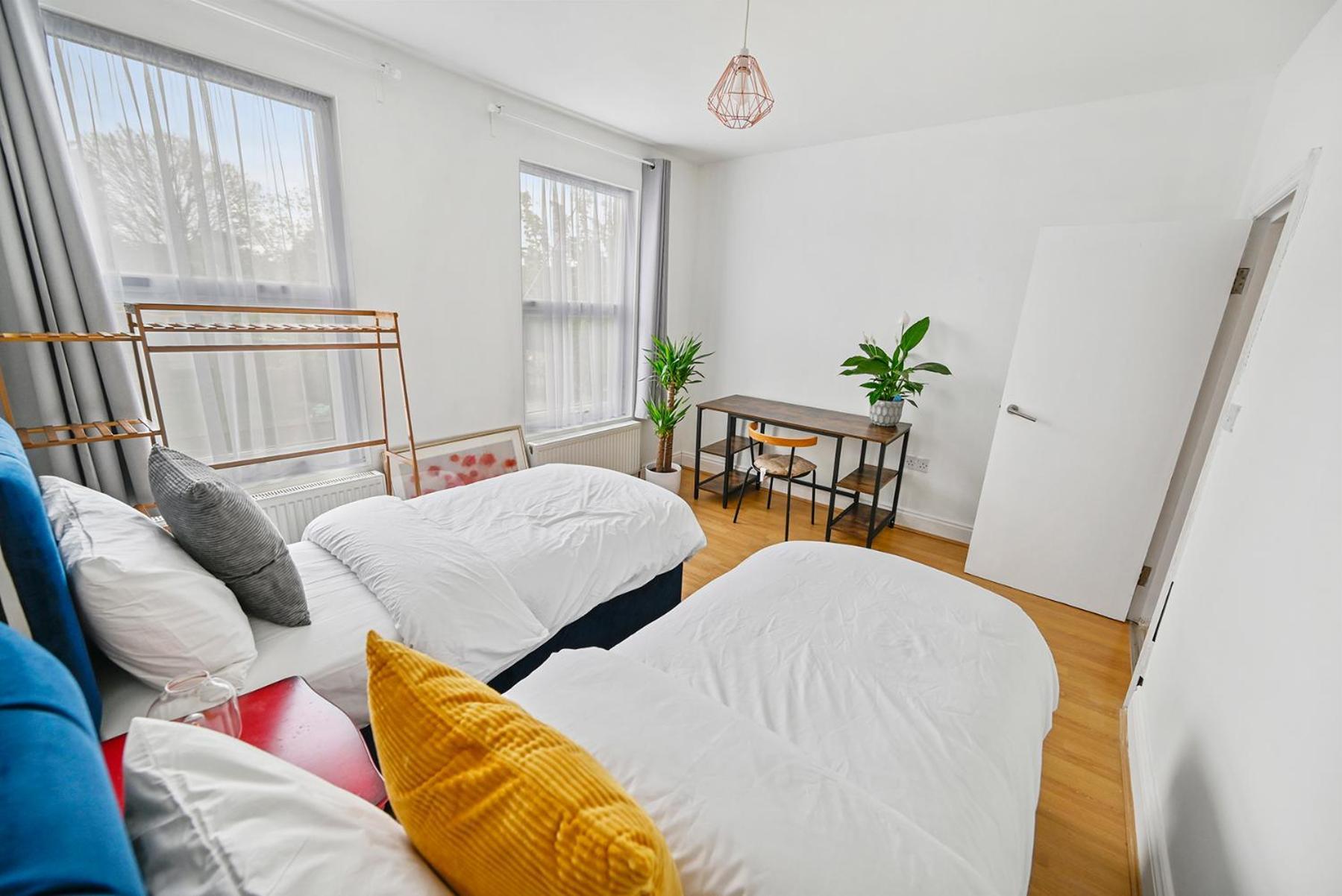 Cosy Urban Oasis 2 Bedroom Flat In Tottenham London