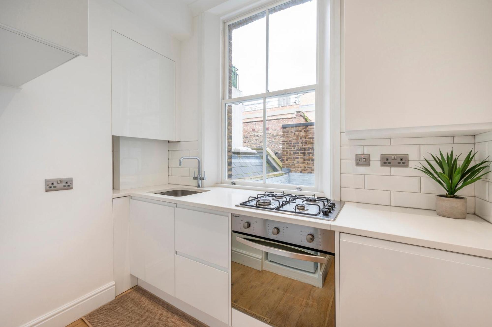 Leilighet Charming 1 Bedroom Flat With Private Patio - West London, Kensington, Earl's Court, Chelsea