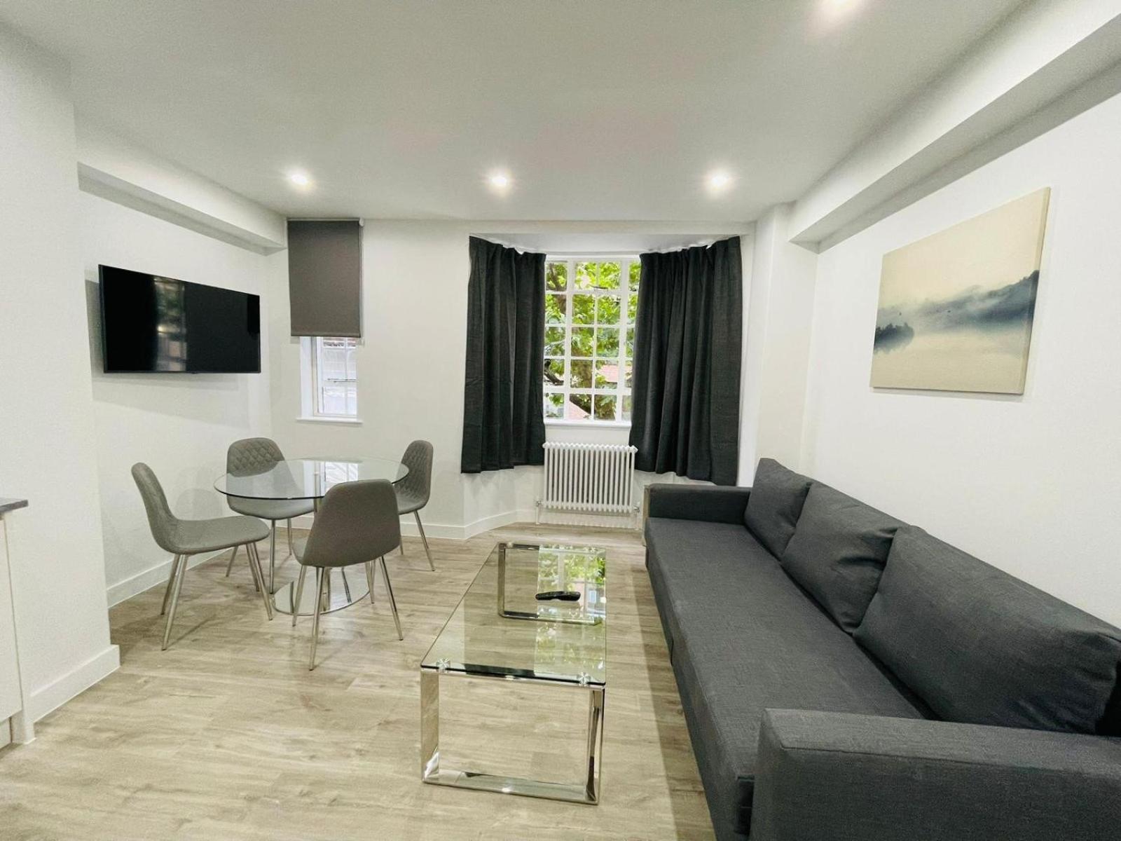 Chelsea Cloisters Serviced Apartment