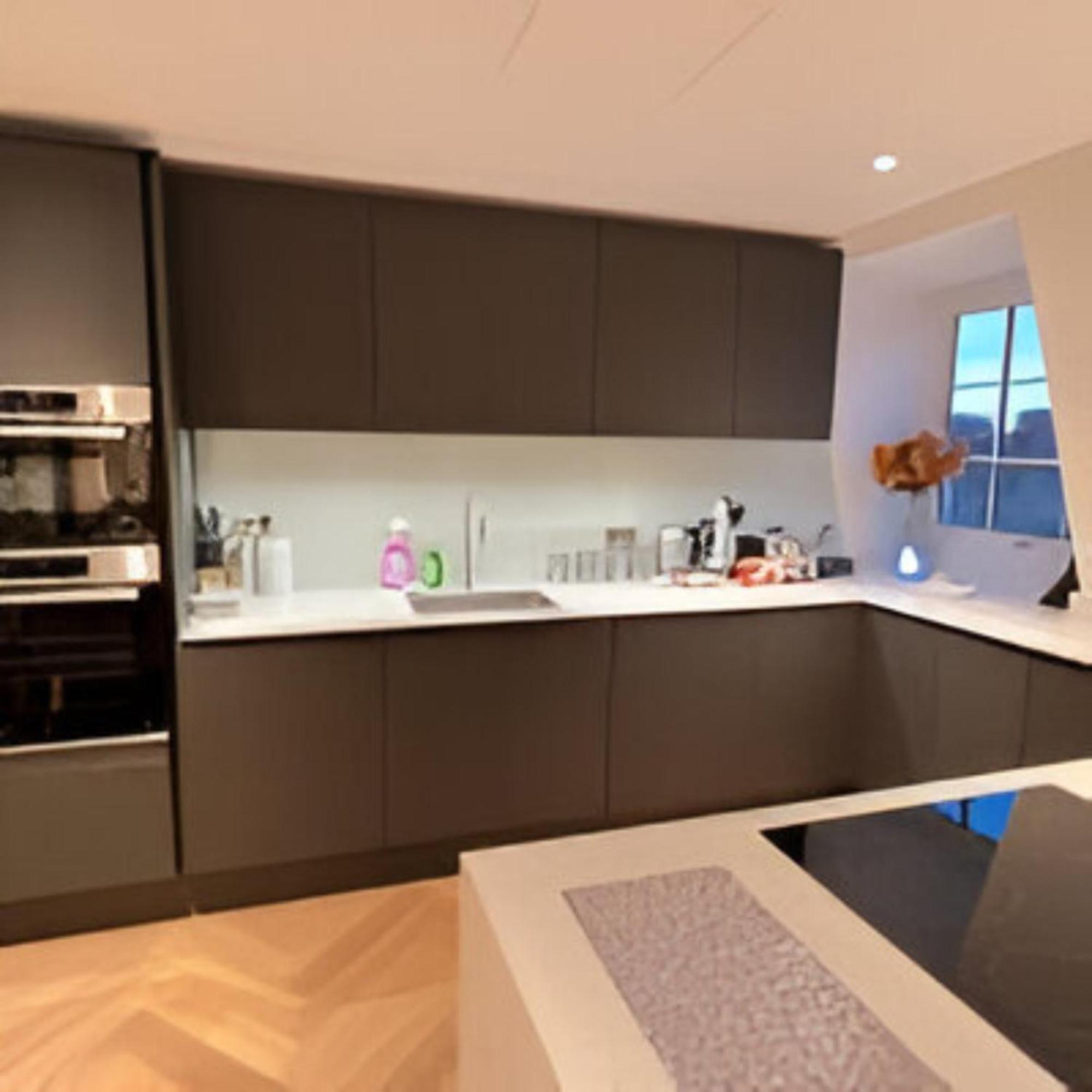 Reserve Amazing 2-bedroom Penthouse In Marble Arch 74 Lägenhet