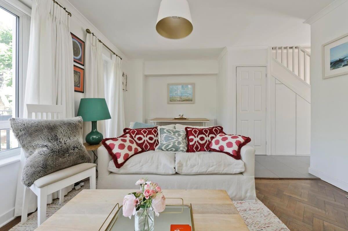 Elegant 3 Bed Flat Earls Court