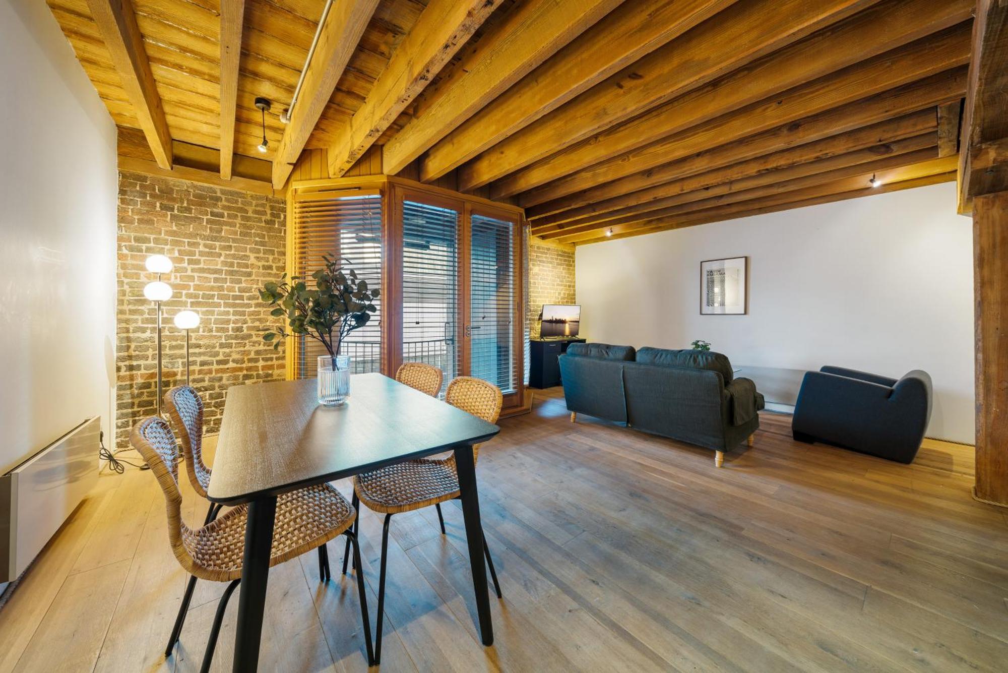 Canary Wharf - Converted Warehouse * Londres