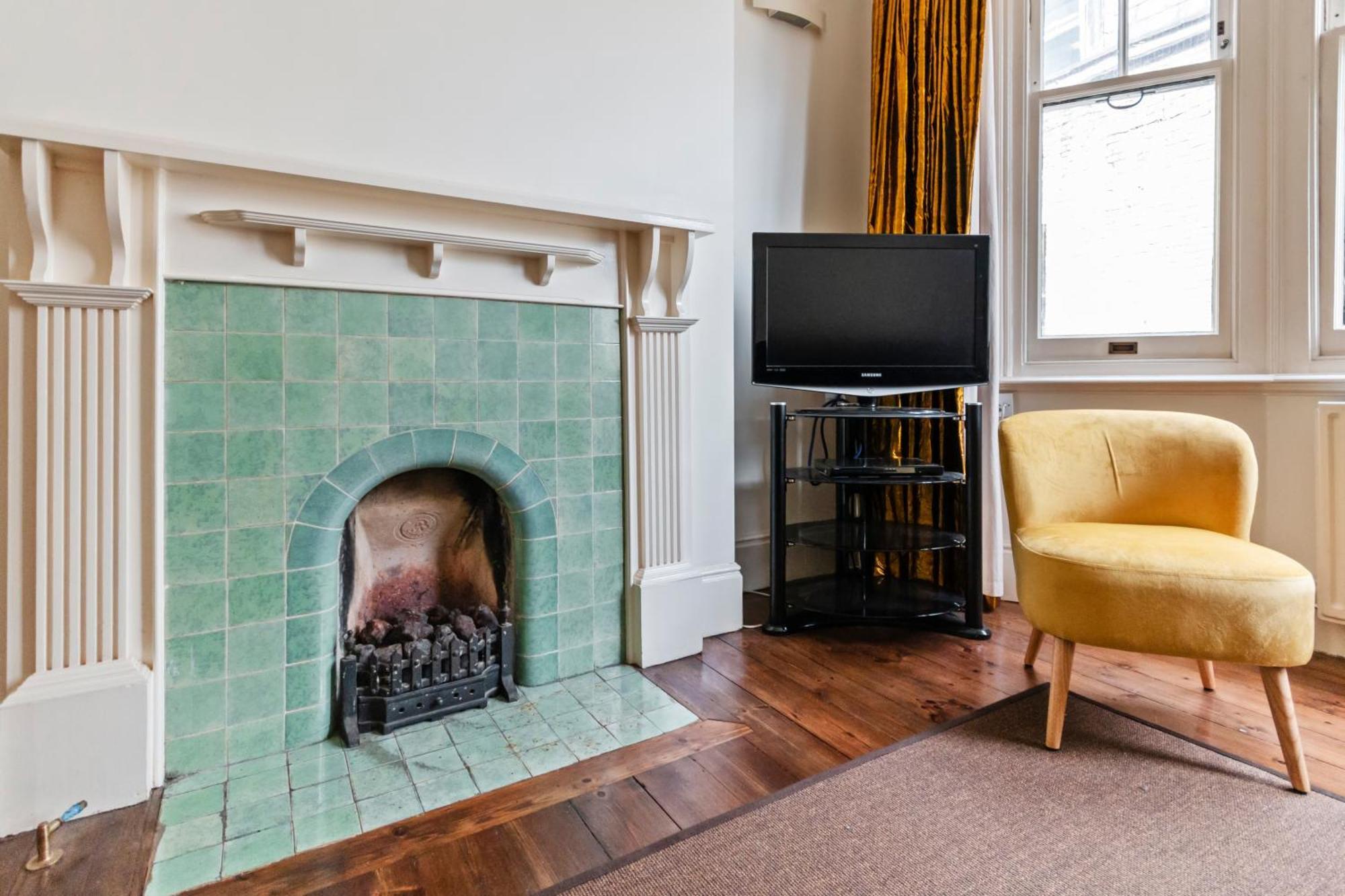 Spacious 1 Bed Holborn Lejlighed