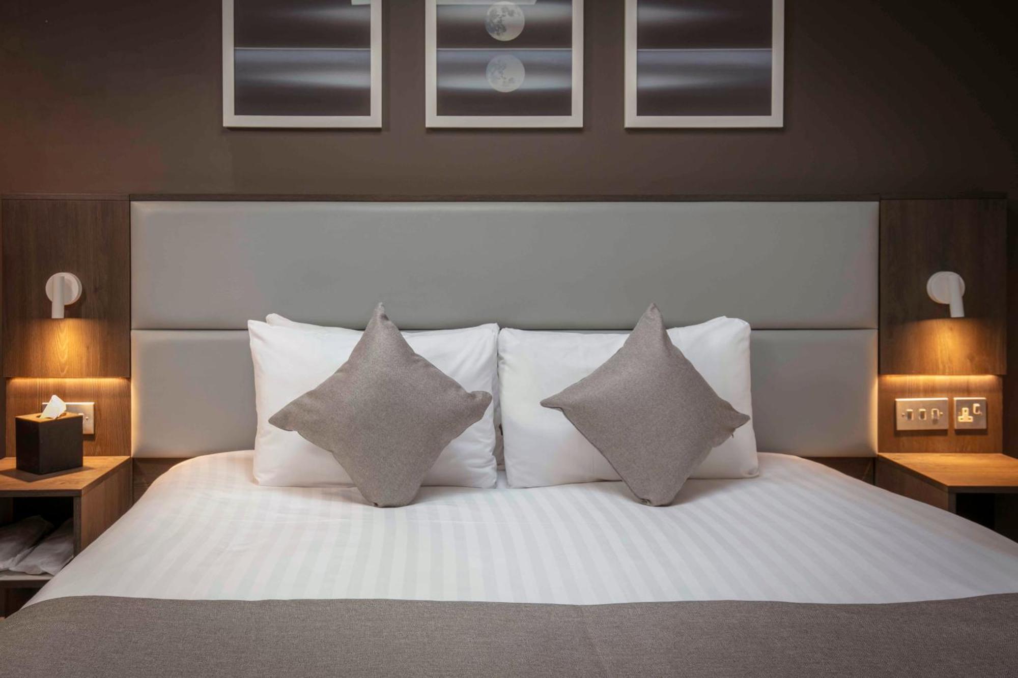 Best Western Plus Vauxhall Hotel London
