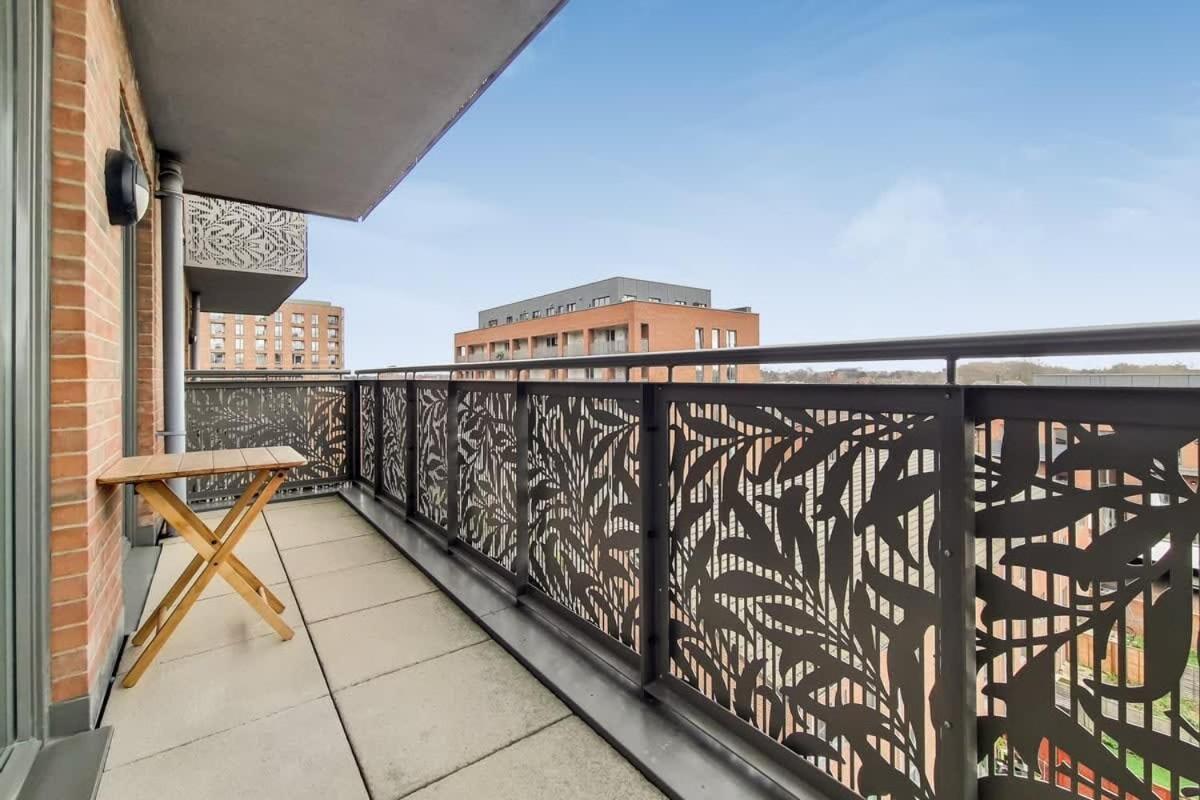 Apartment Modern 1 Bedroom Canning Town London