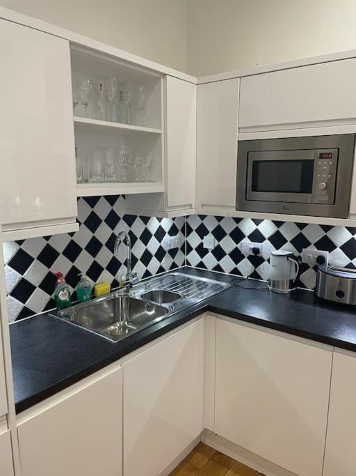 Beautiful 1 Bed Flat 2 Minute Walk To Camden Station Appartement