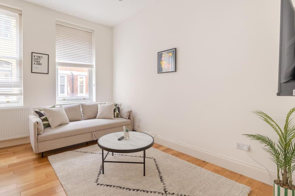 Beautiful 1 Bed Flat 2 Minute Walk To Camden Station Appartement *