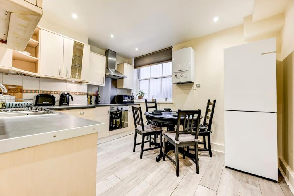 Leilighet Charming In The Heart Of Paddington