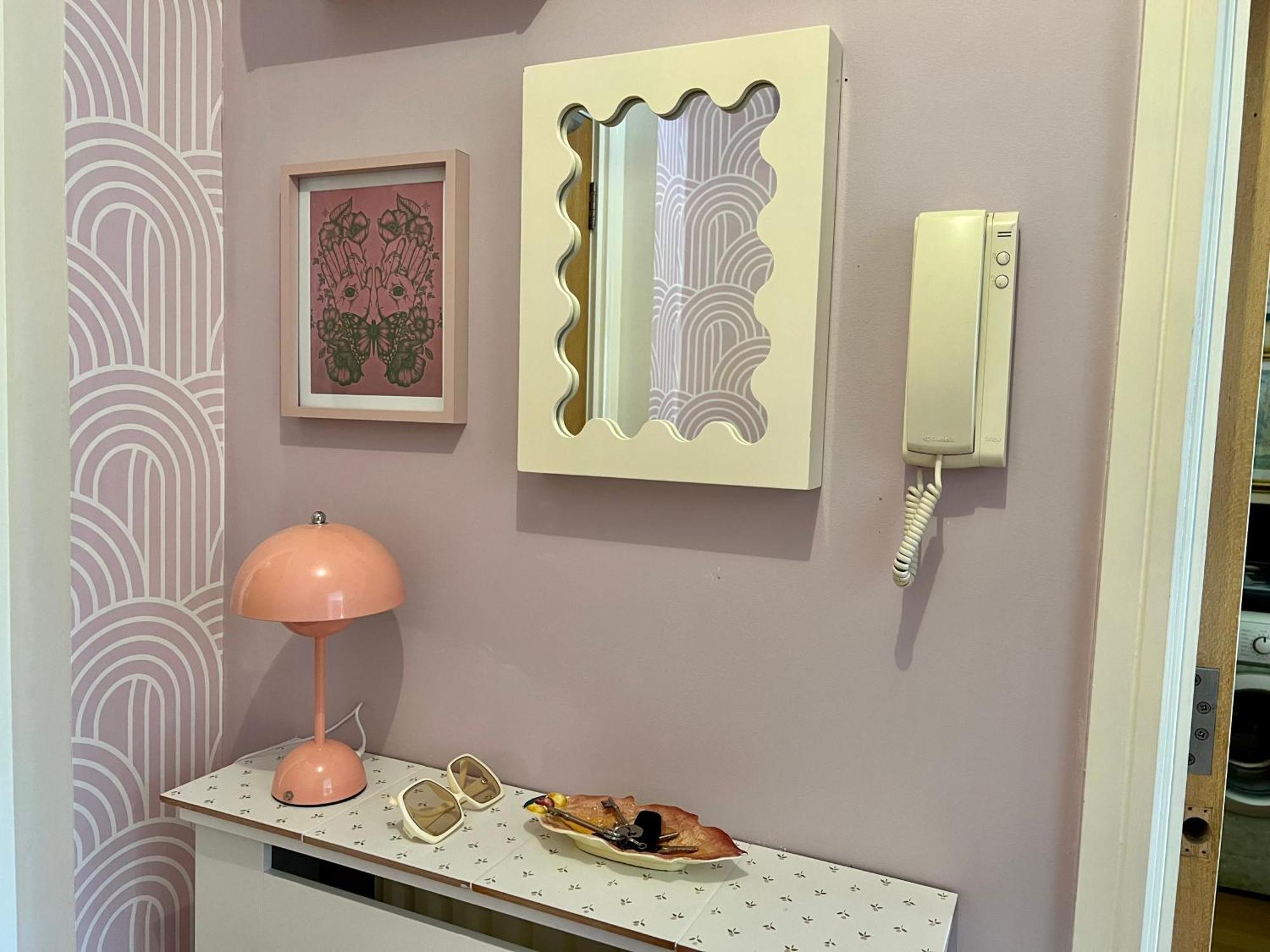 Artistic Apartment *