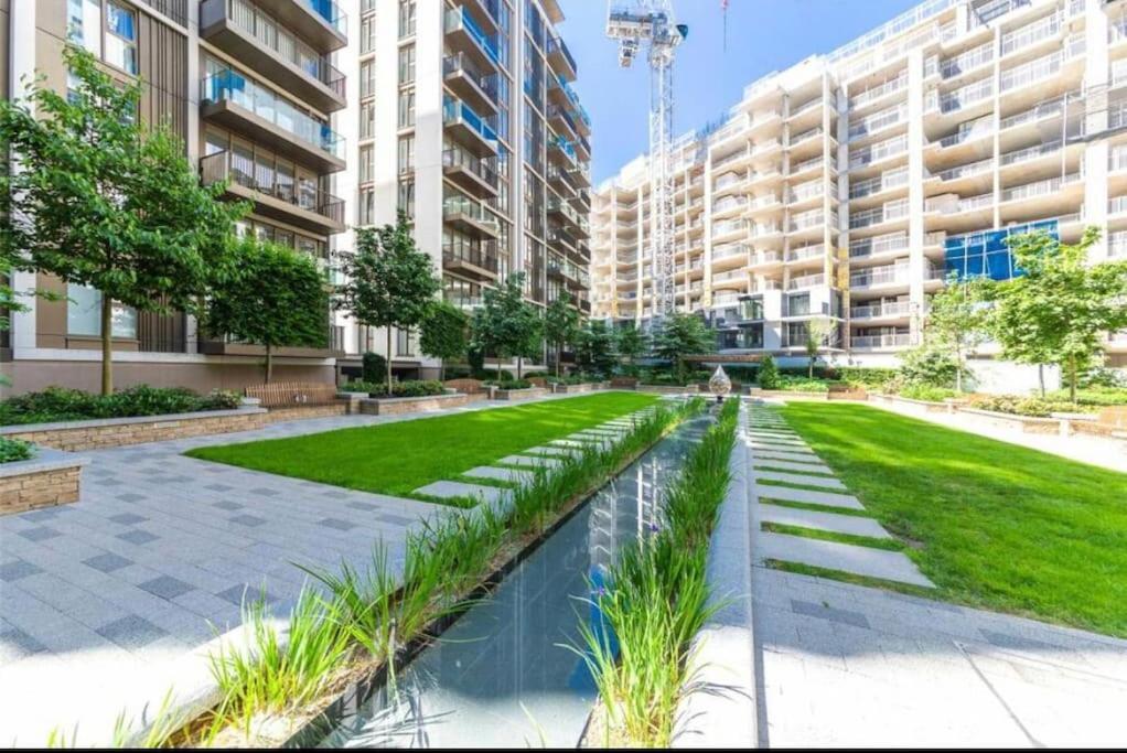 Luxury 2 Bed 2 Bath Modern Flat In White Londen