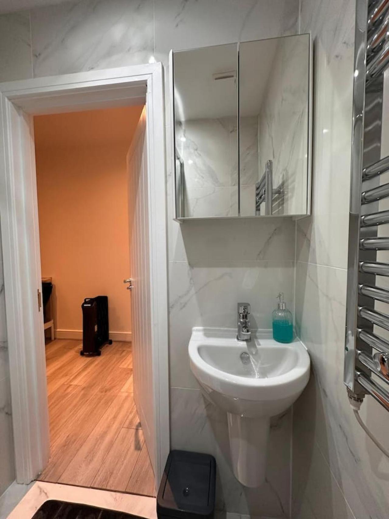 Zone1 - Bath London
