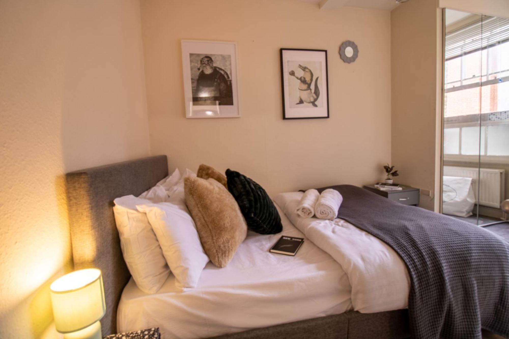 Cosy 2-bedroom In Mayfair 8cb - 4th Floor No Elevator Leilighet