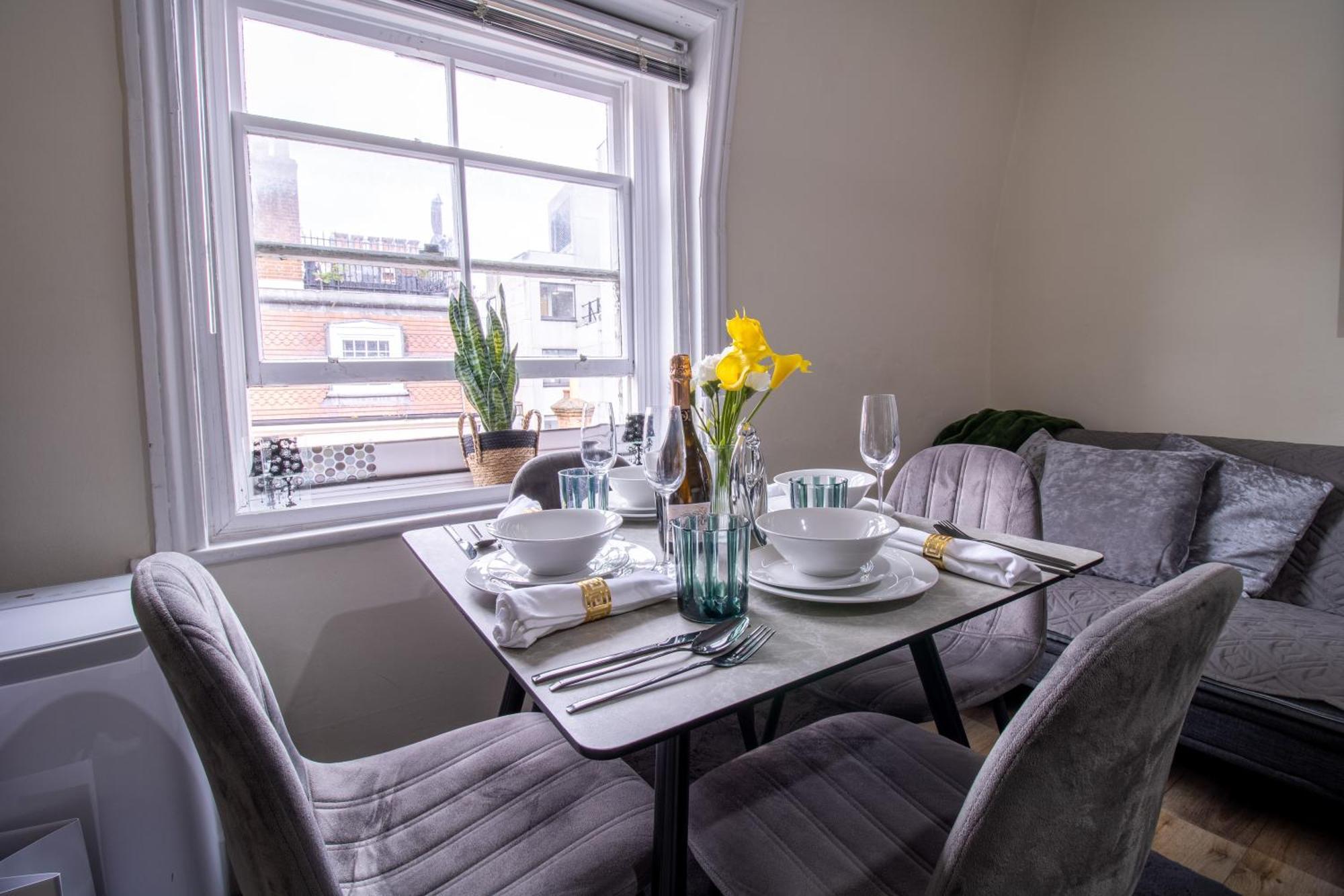 Cosy 2-bedroom In Mayfair 8cb - 4th Floor No Elevator